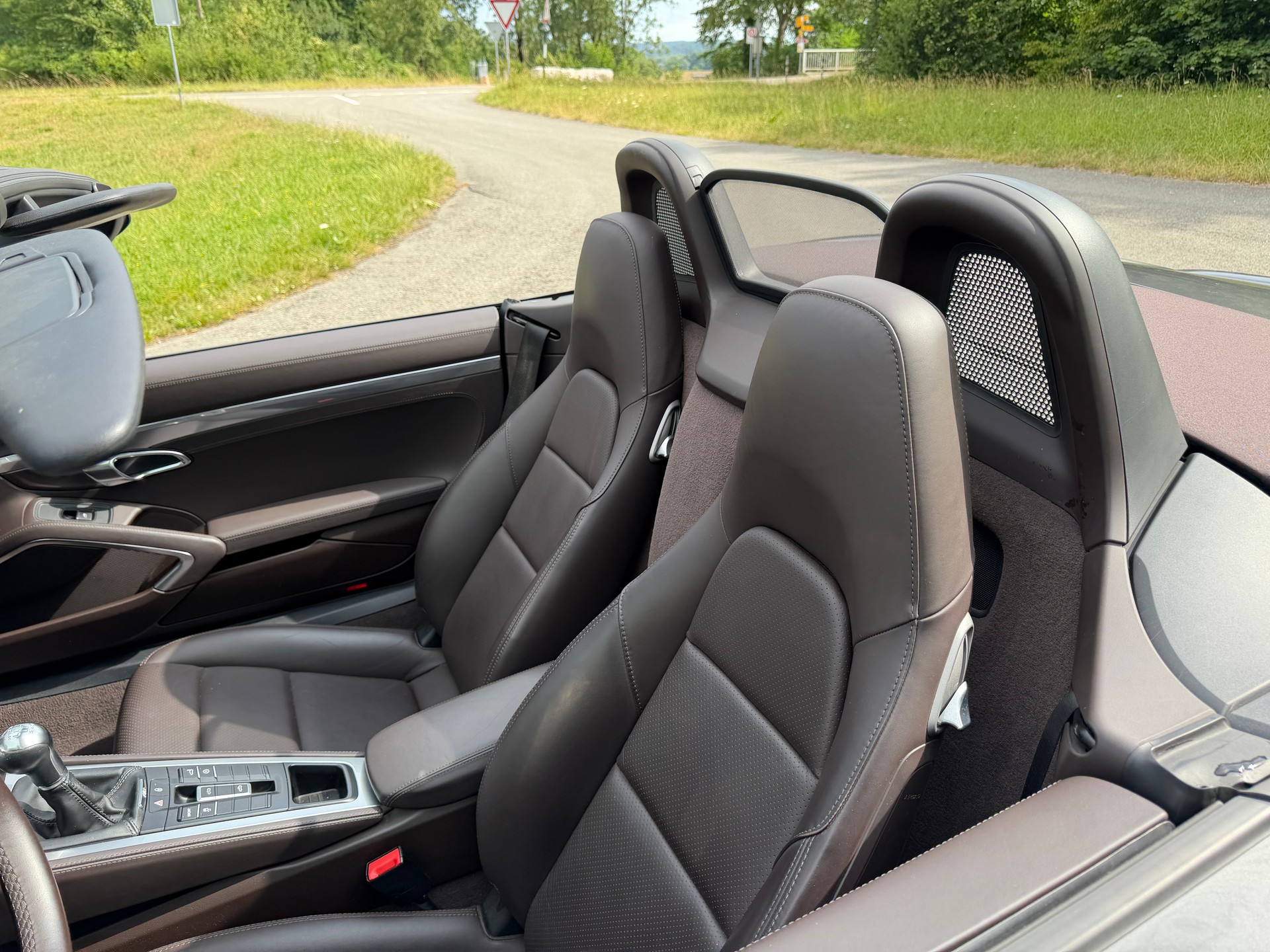 PORSCHE 718 Boxster 2.0-image-12