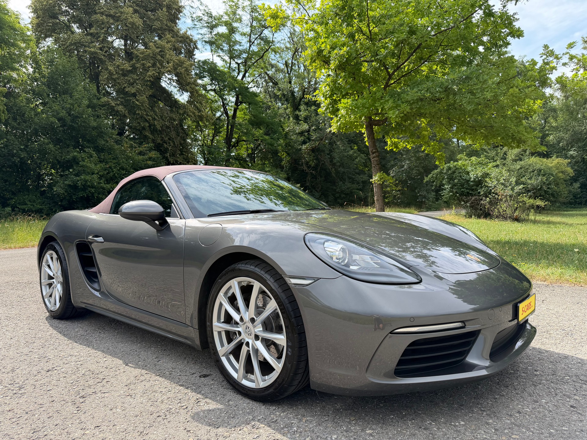 PORSCHE 718 Boxster 2.0-image-3
