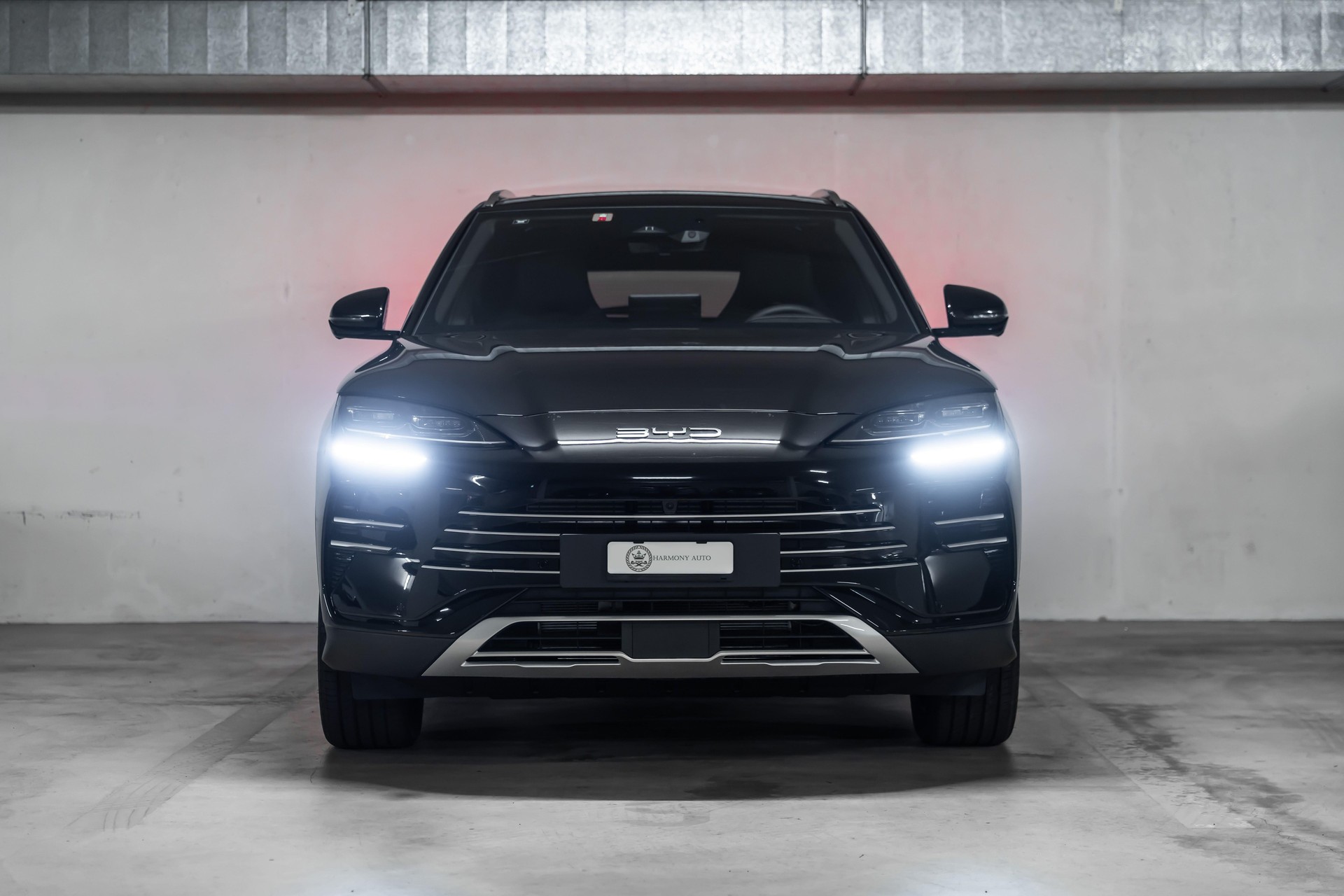 BYD Seal U DM-i Design AWD-showroom-element-1