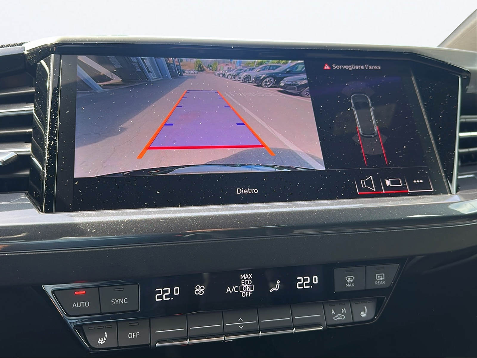 AUDI Q4 e-tron 45 Attraction quattro-image-12