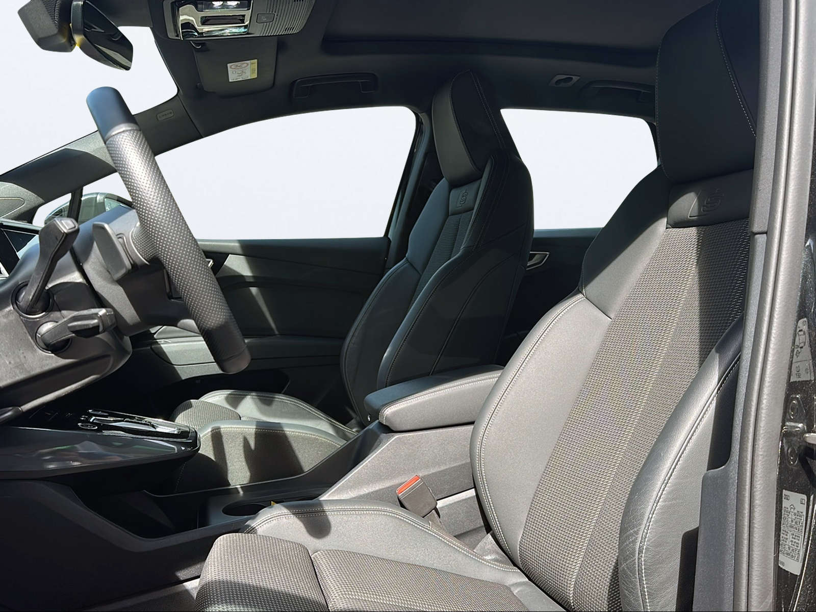 AUDI Q4 e-tron 45 Attraction quattro-image-9