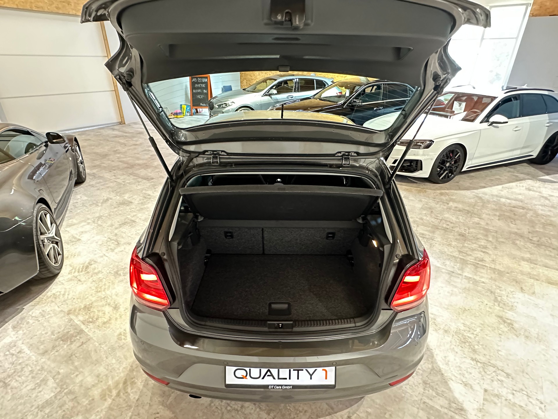VW Polo 1.0 TSI BMT Allstar/1. Hand/8 x Aluräder/1. Jahr Garantie uvm.-image-7