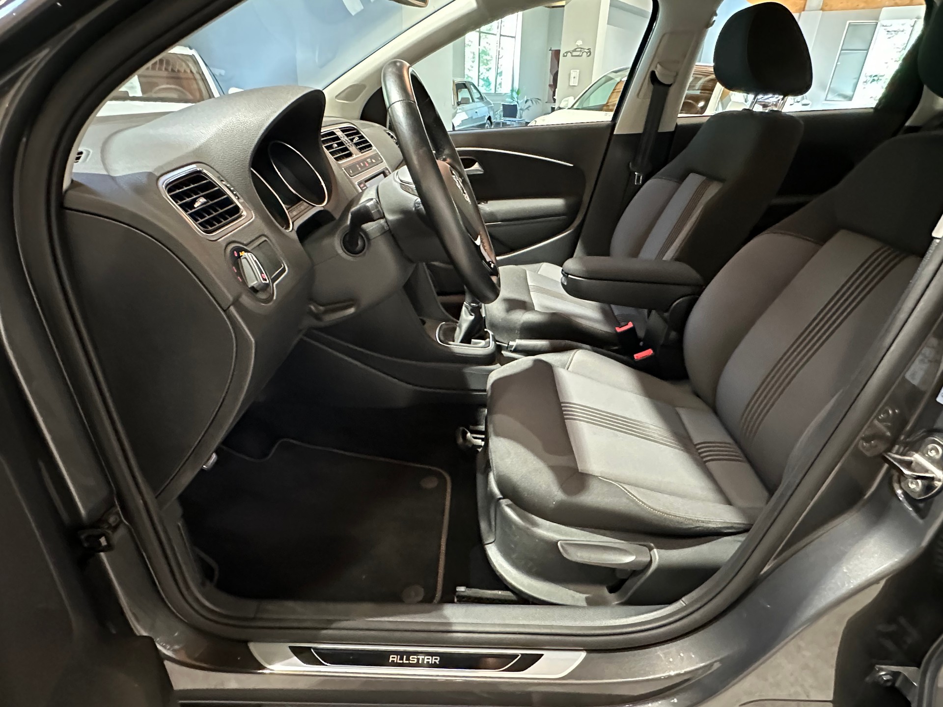 VW Polo 1.0 TSI BMT Allstar/1. Hand/8 x Aluräder/1. Jahr Garantie uvm.-image-11