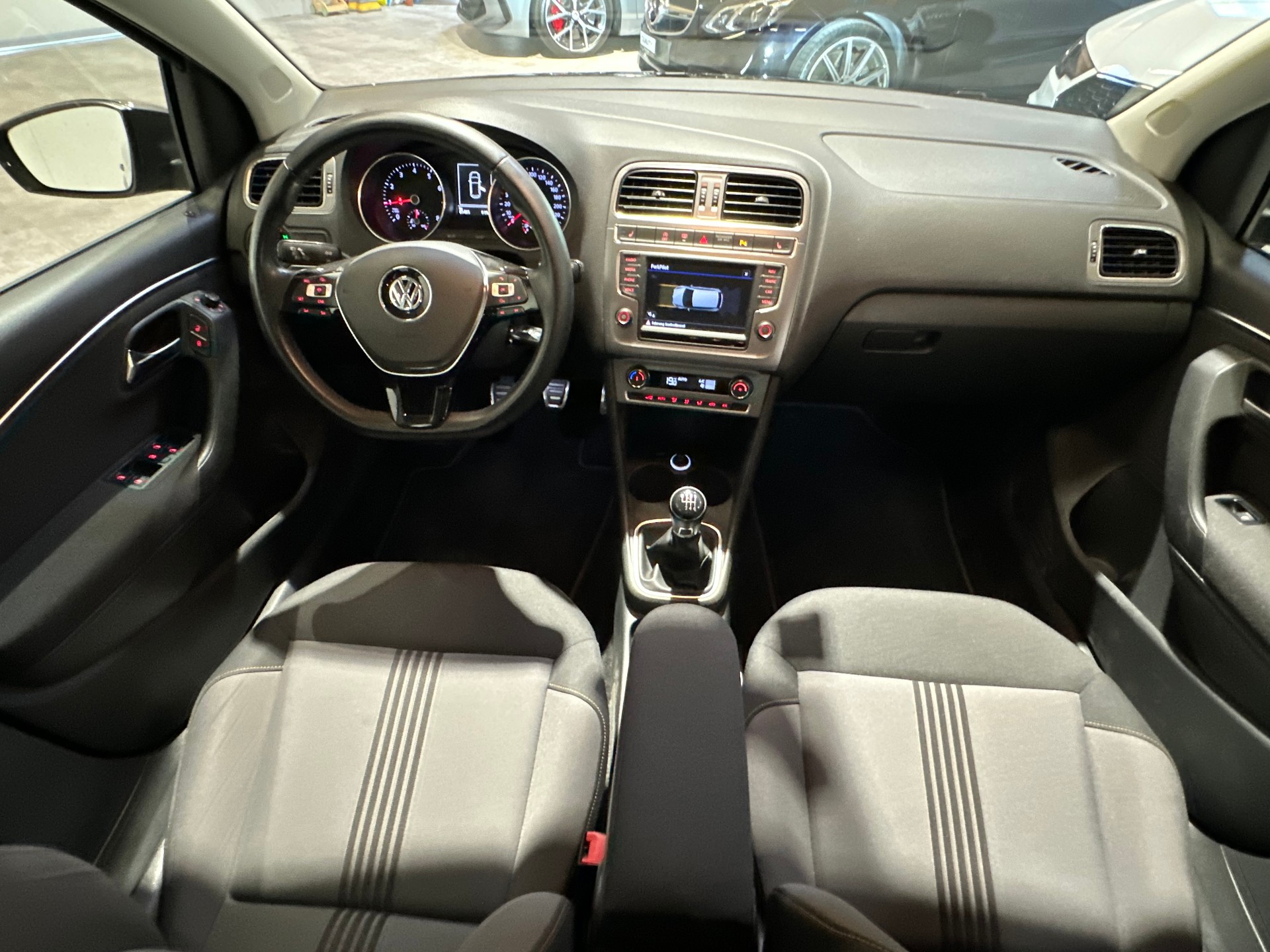 VW Polo 1.0 TSI BMT Allstar/1. Hand/8 x Aluräder/1. Jahr Garantie uvm.-image-17