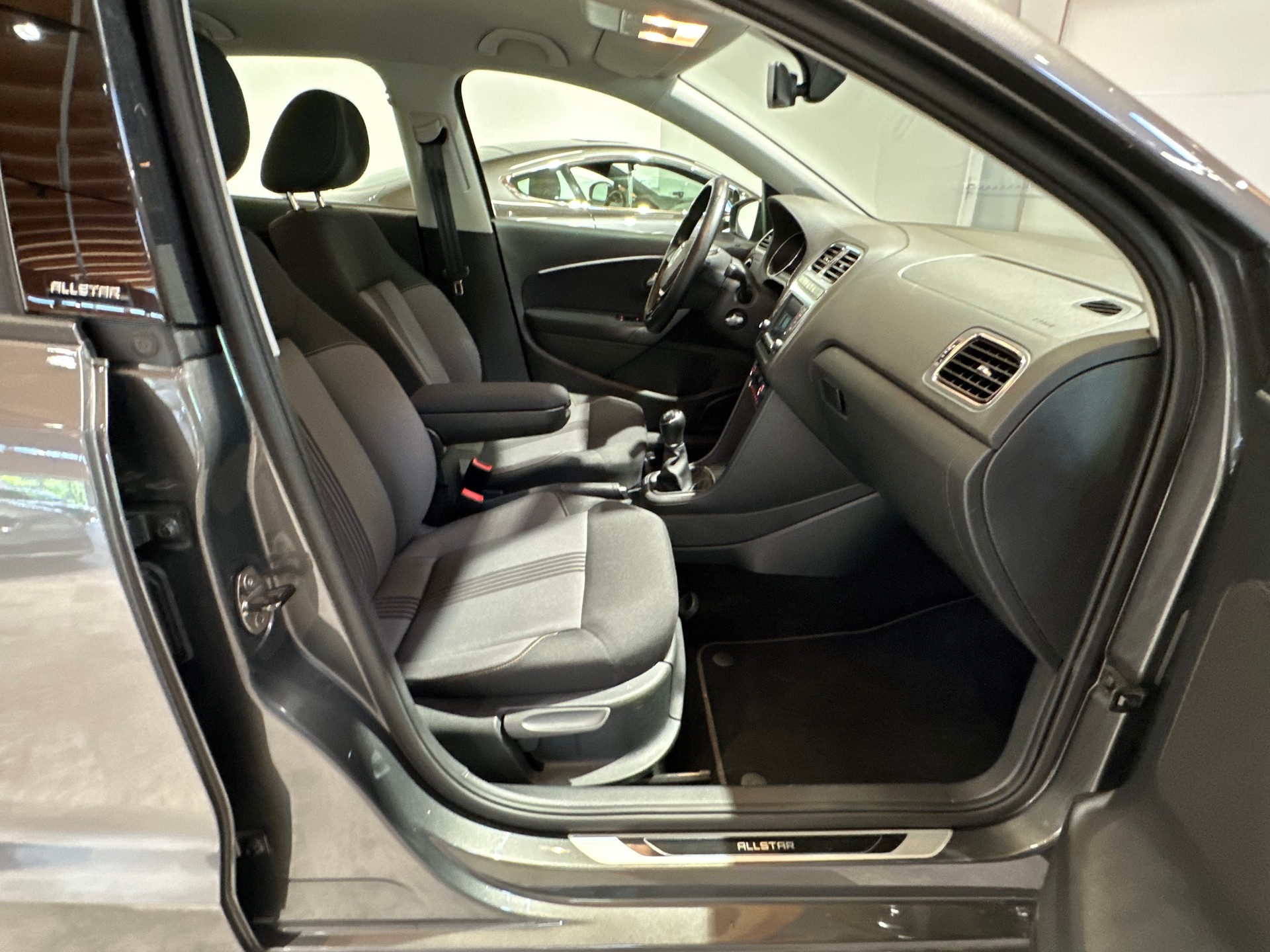 VW Polo 1.0 TSI BMT Allstar/1. Hand/8 x Aluräder/1. Jahr Garantie uvm.-image-14