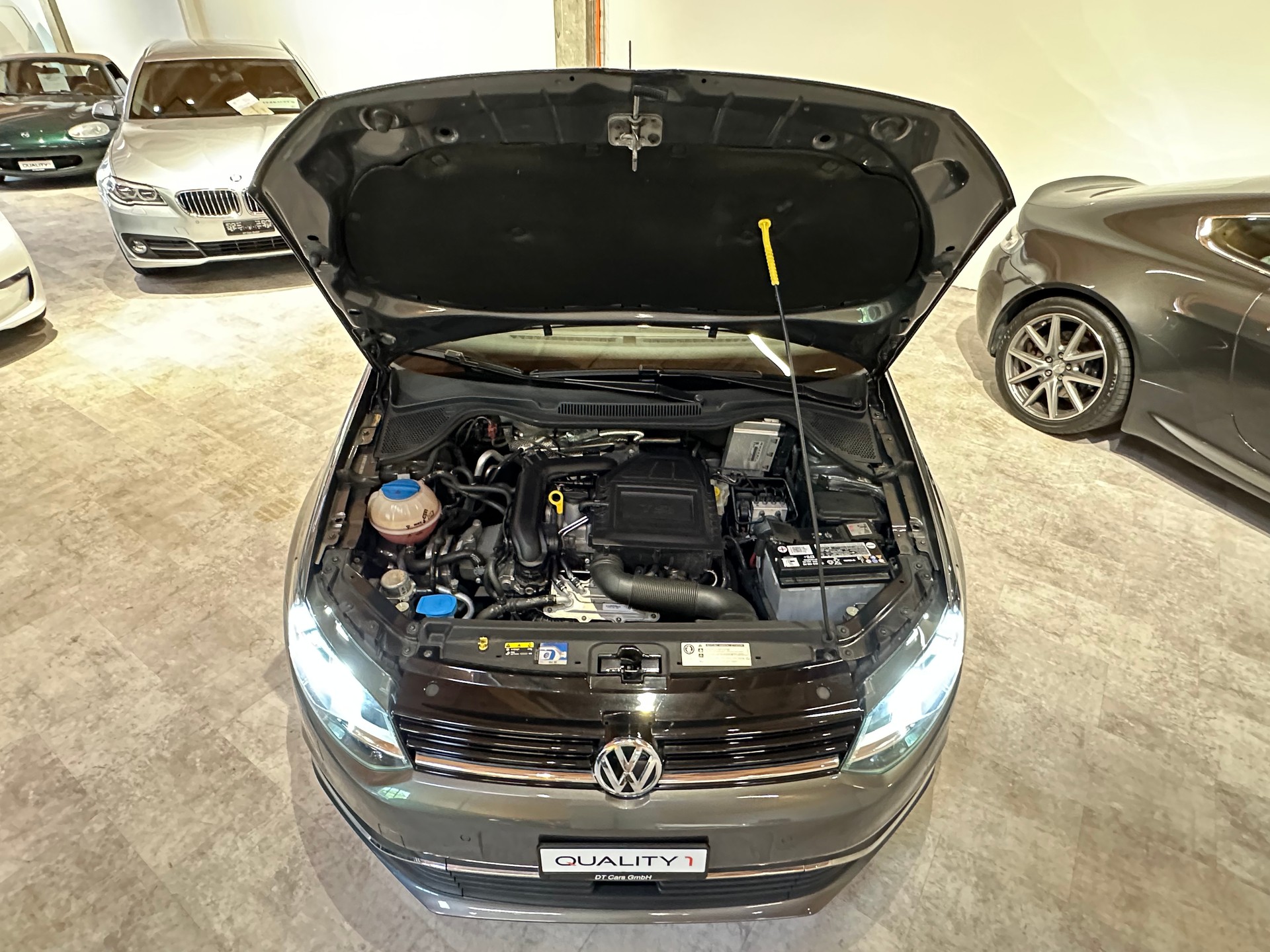 VW Polo 1.0 TSI BMT Allstar/1. Hand/8 x Aluräder/1. Jahr Garantie uvm.-image-2