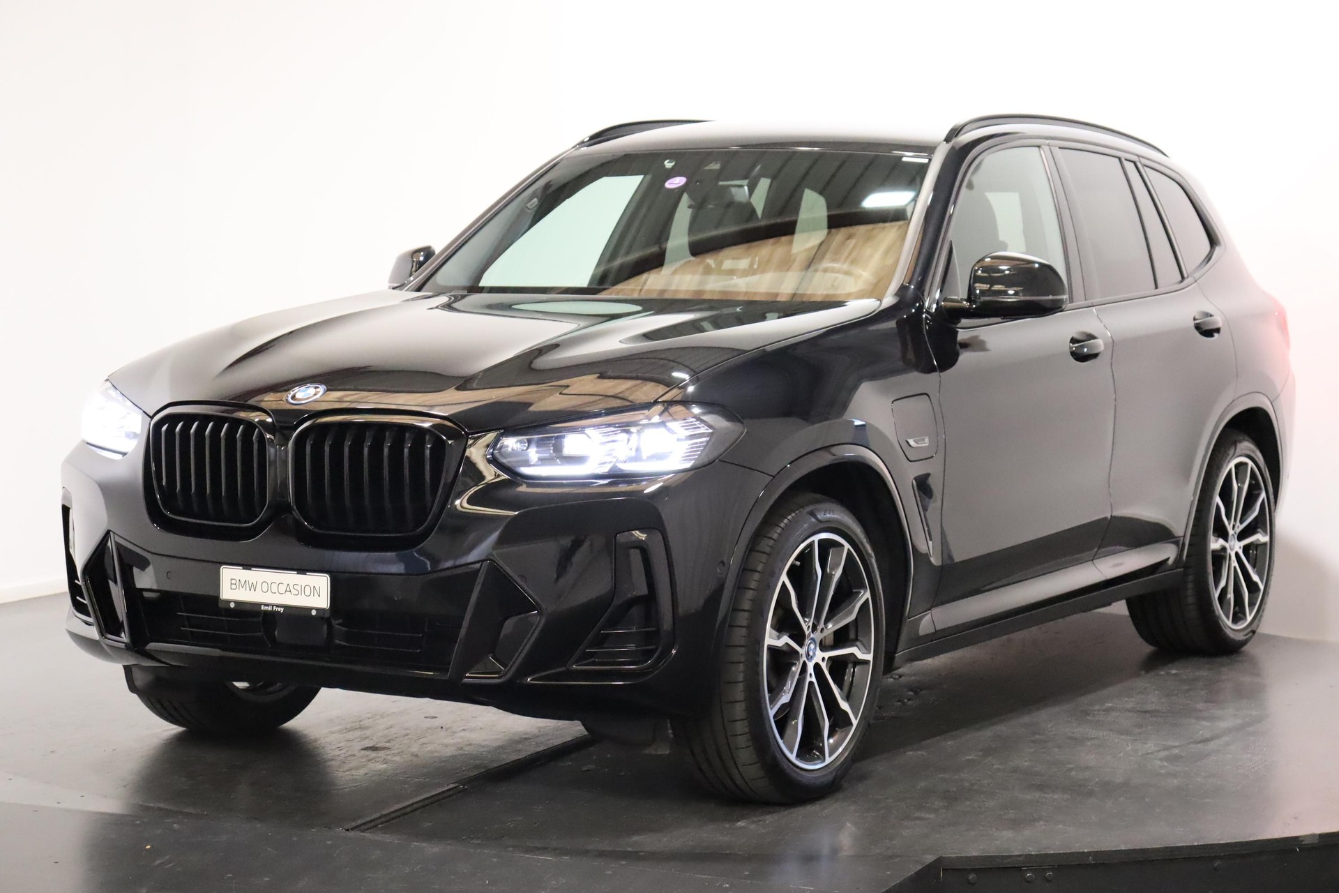 BMW X3 30e xDrive-image-0