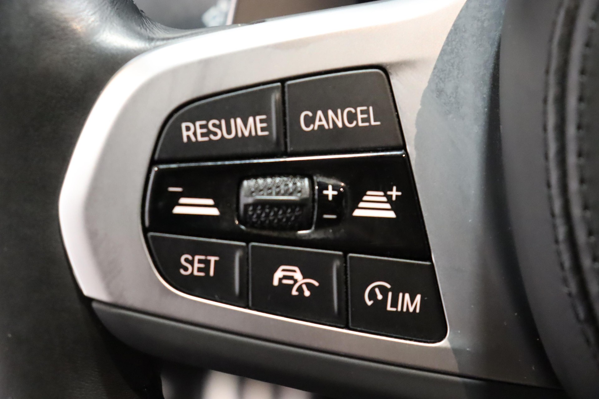 BMW X3 30e xDrive-image-19