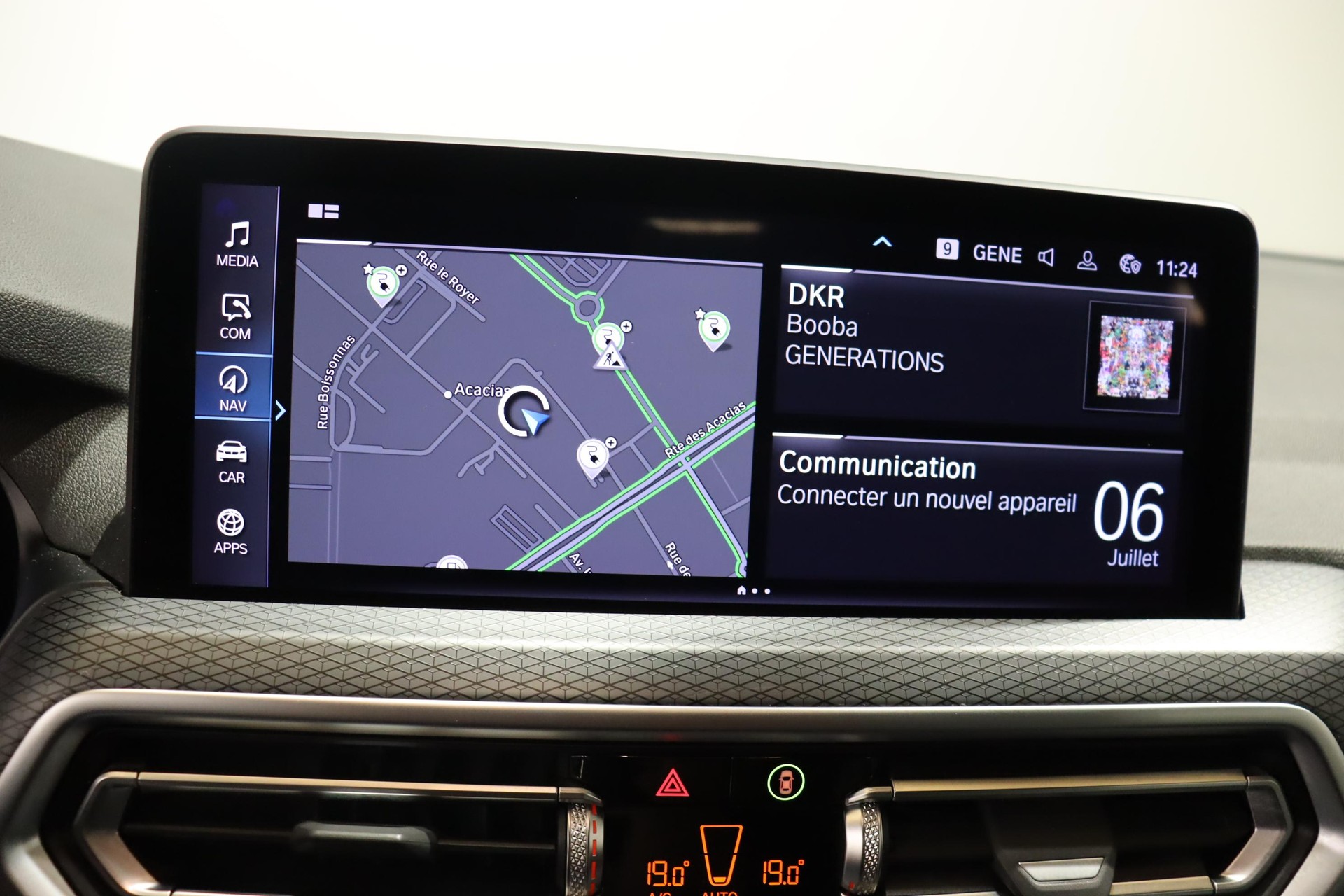 BMW X3 30e xDrive-image-15