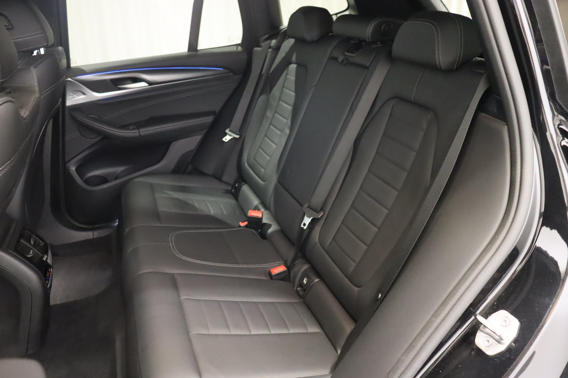BMW X3 30e xDrive-image-11