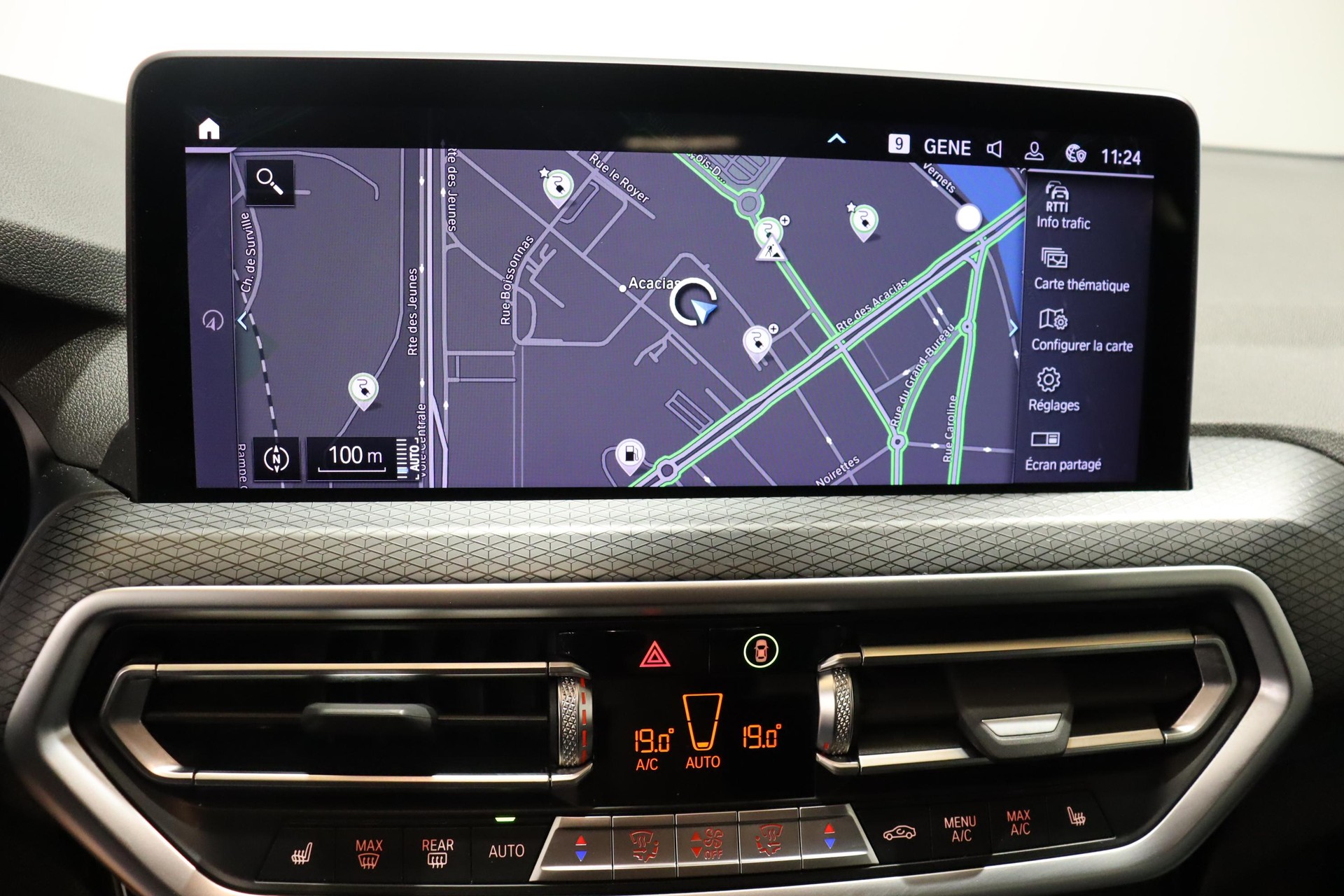 BMW X3 30e xDrive-image-13