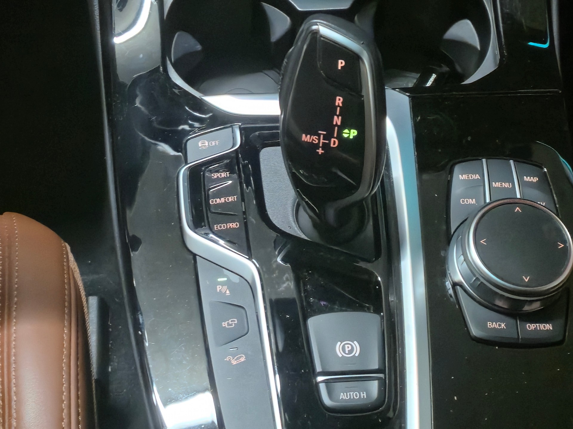 BMW X3 xDrive 30i Luxury Line Steptronic-image-23