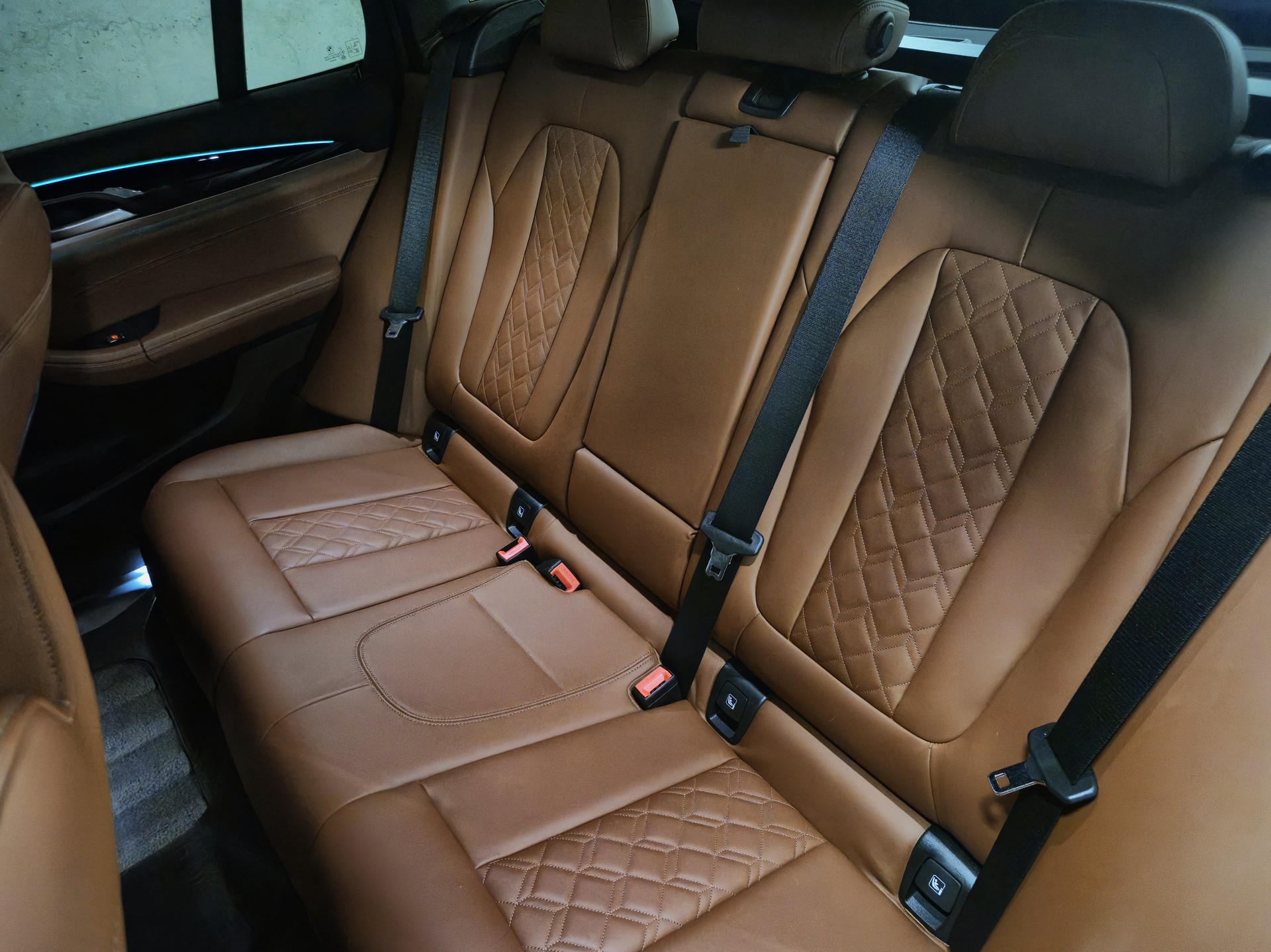 BMW X3 xDrive 30i Luxury Line Steptronic-image-16