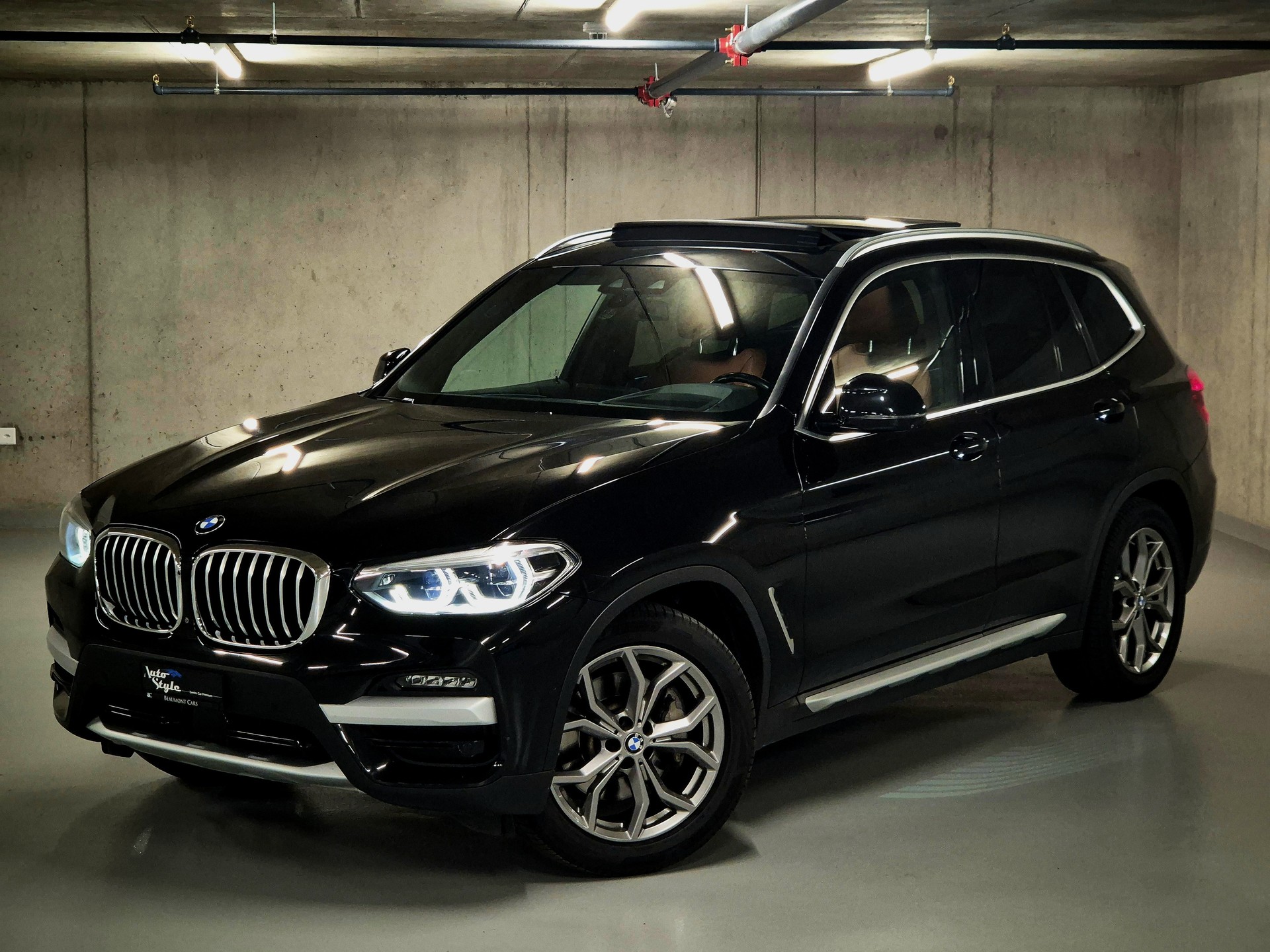 BMW X3 xDrive 30i Luxury Line Steptronic-showroom-element-2