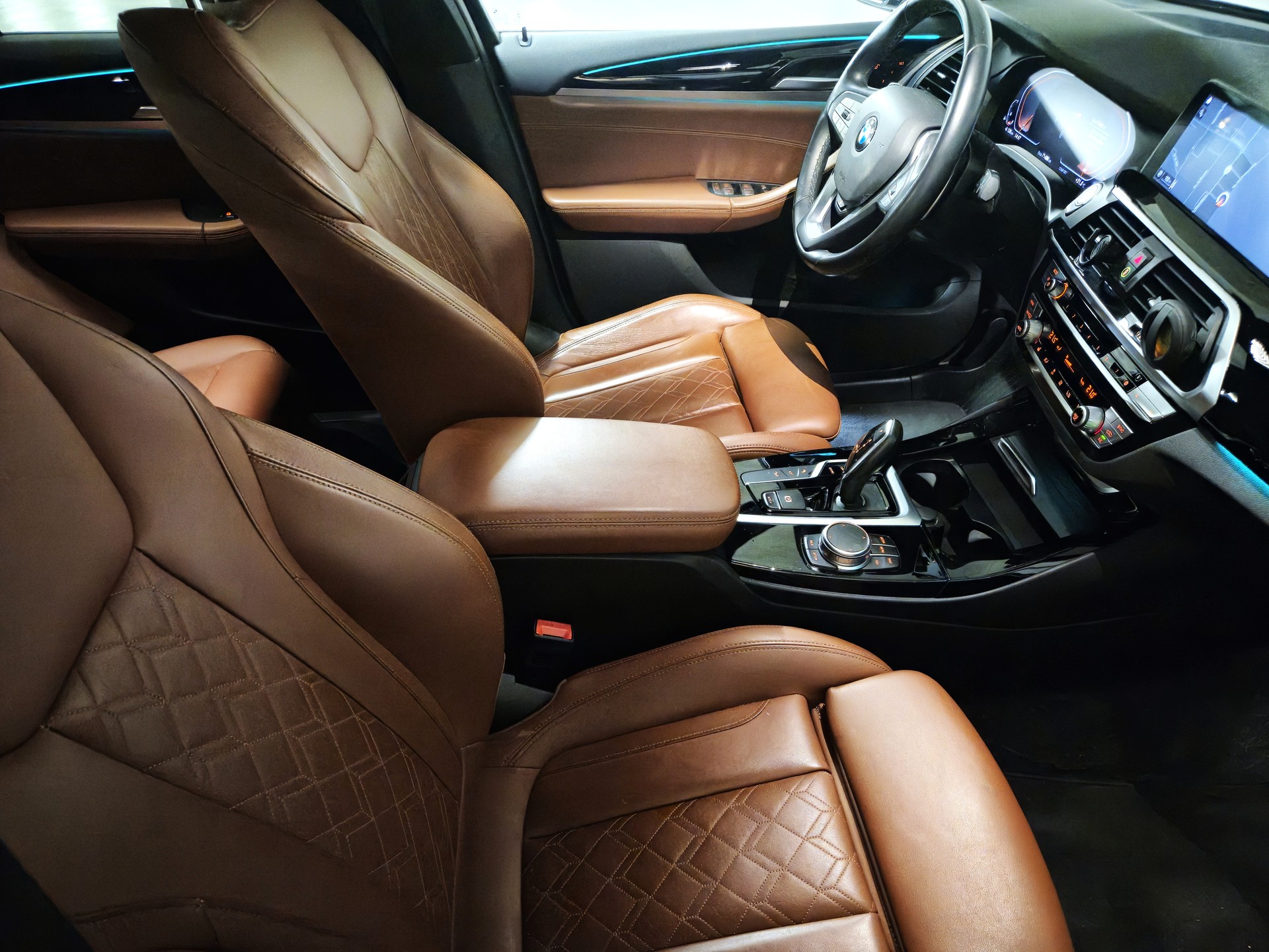 BMW X3 xDrive 30i Luxury Line Steptronic-image-11