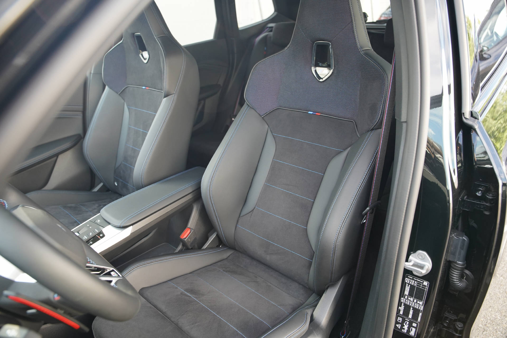 BMW X1 xDrive M35i M Sport Pro-image-9