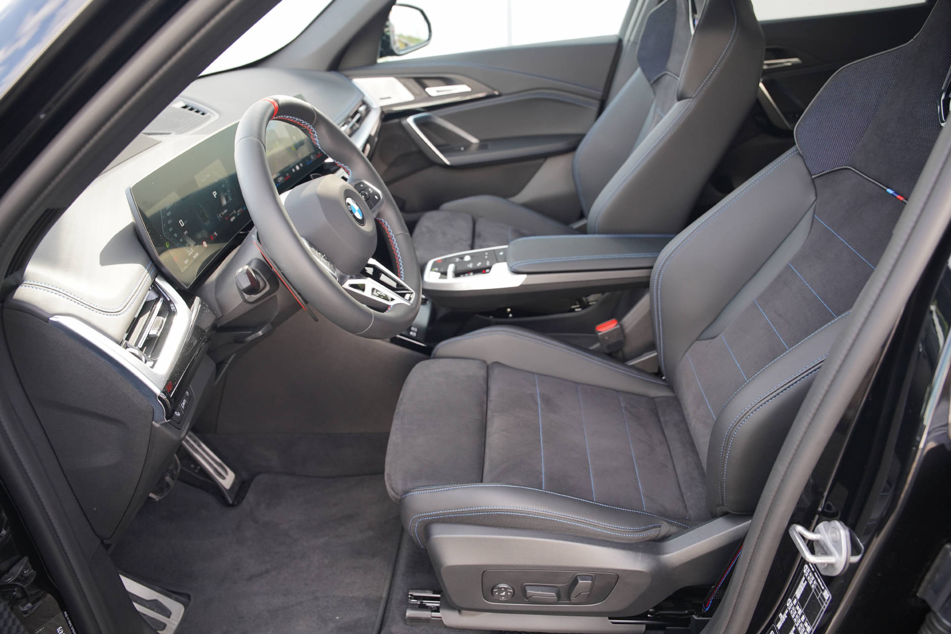 BMW X1 xDrive M35i M Sport Pro-image-7