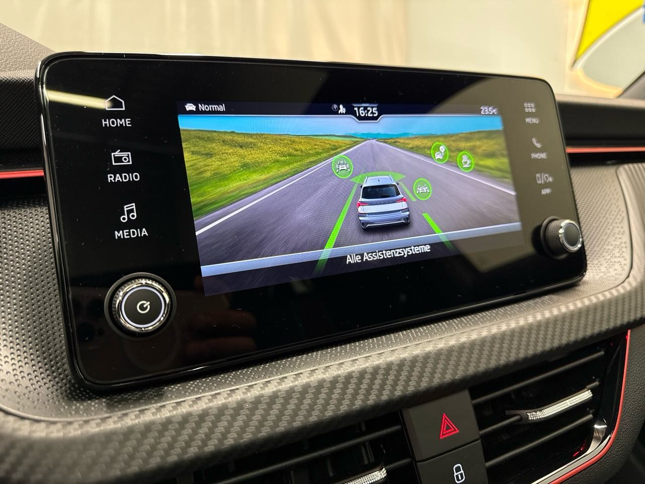 SKODA Kamiq 1.5 TSI ACT Monte Carlo DSG-image-10