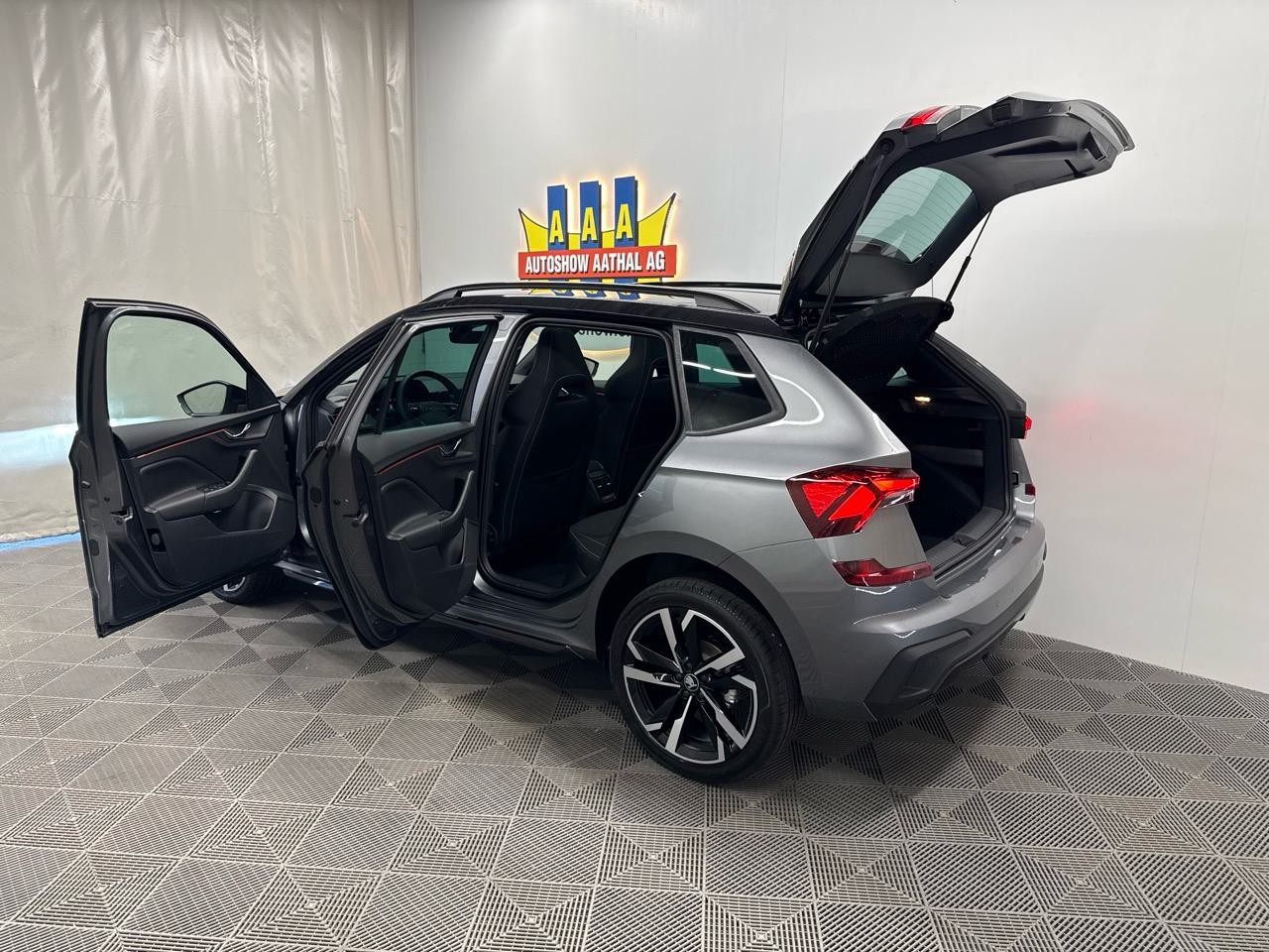 SKODA Kamiq 1.5 TSI ACT Monte Carlo DSG-image-15