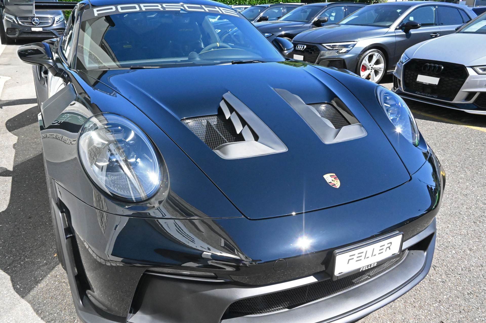 PORSCHE 911 GT3 RS-image-2