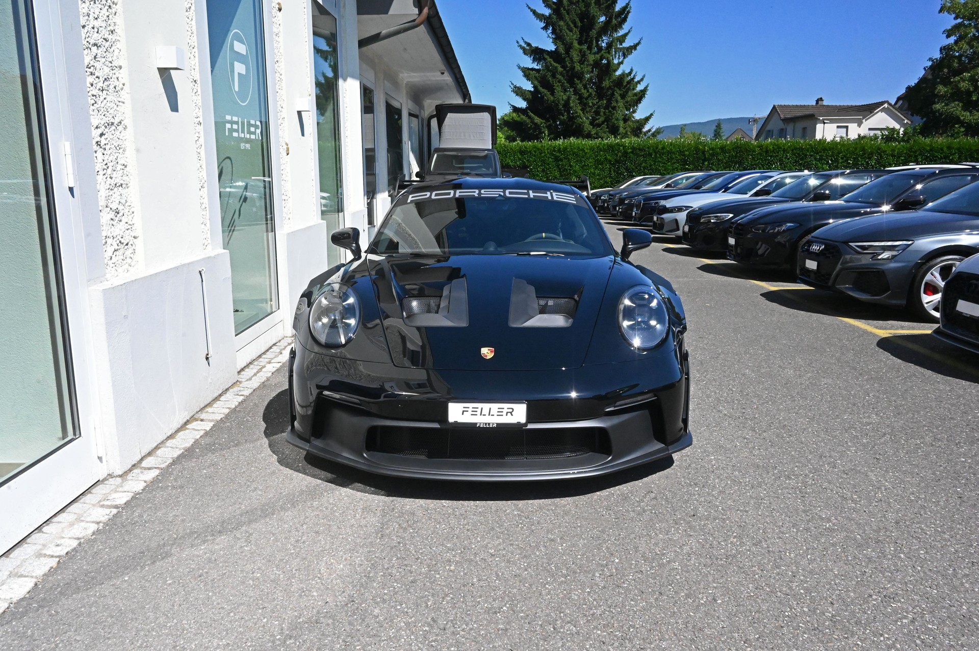 PORSCHE 911 GT3 RS-image-1