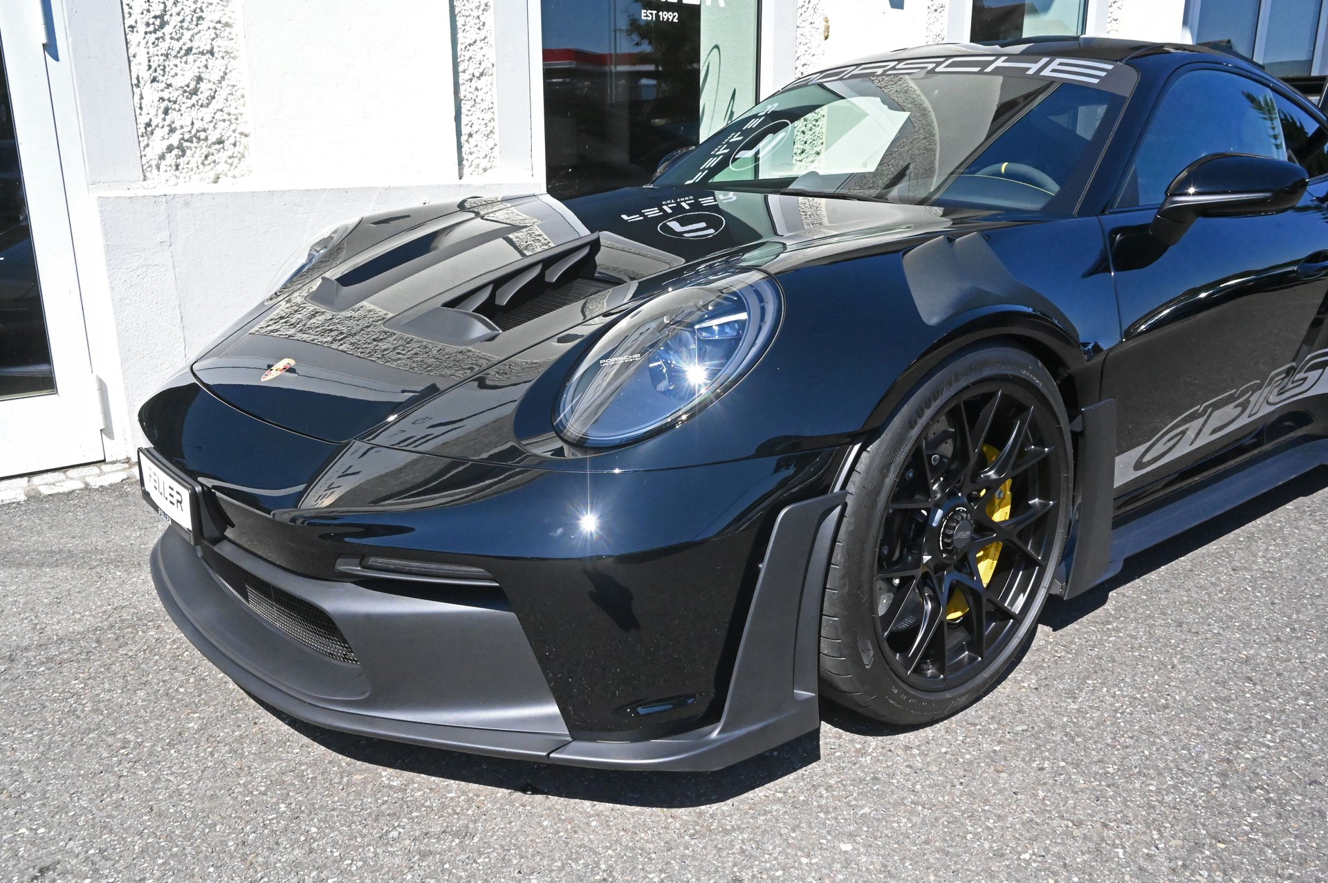 PORSCHE 911 GT3 RS-image-3