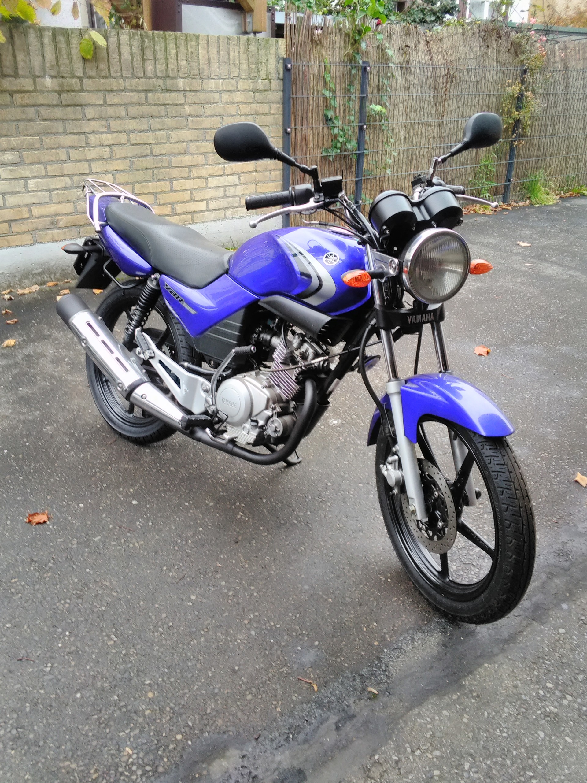 YAMAHA YBR 125