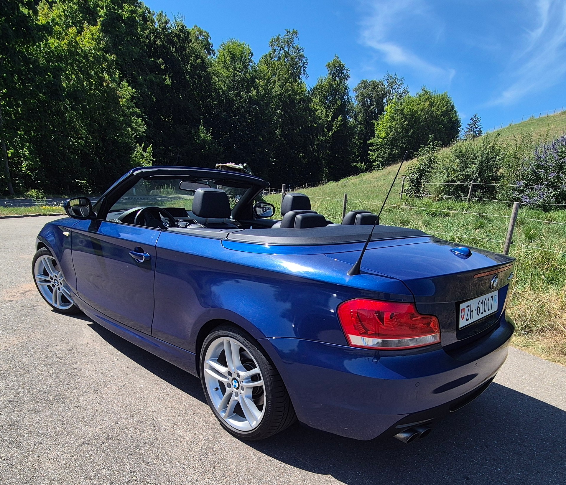 BMW 125i-image-4