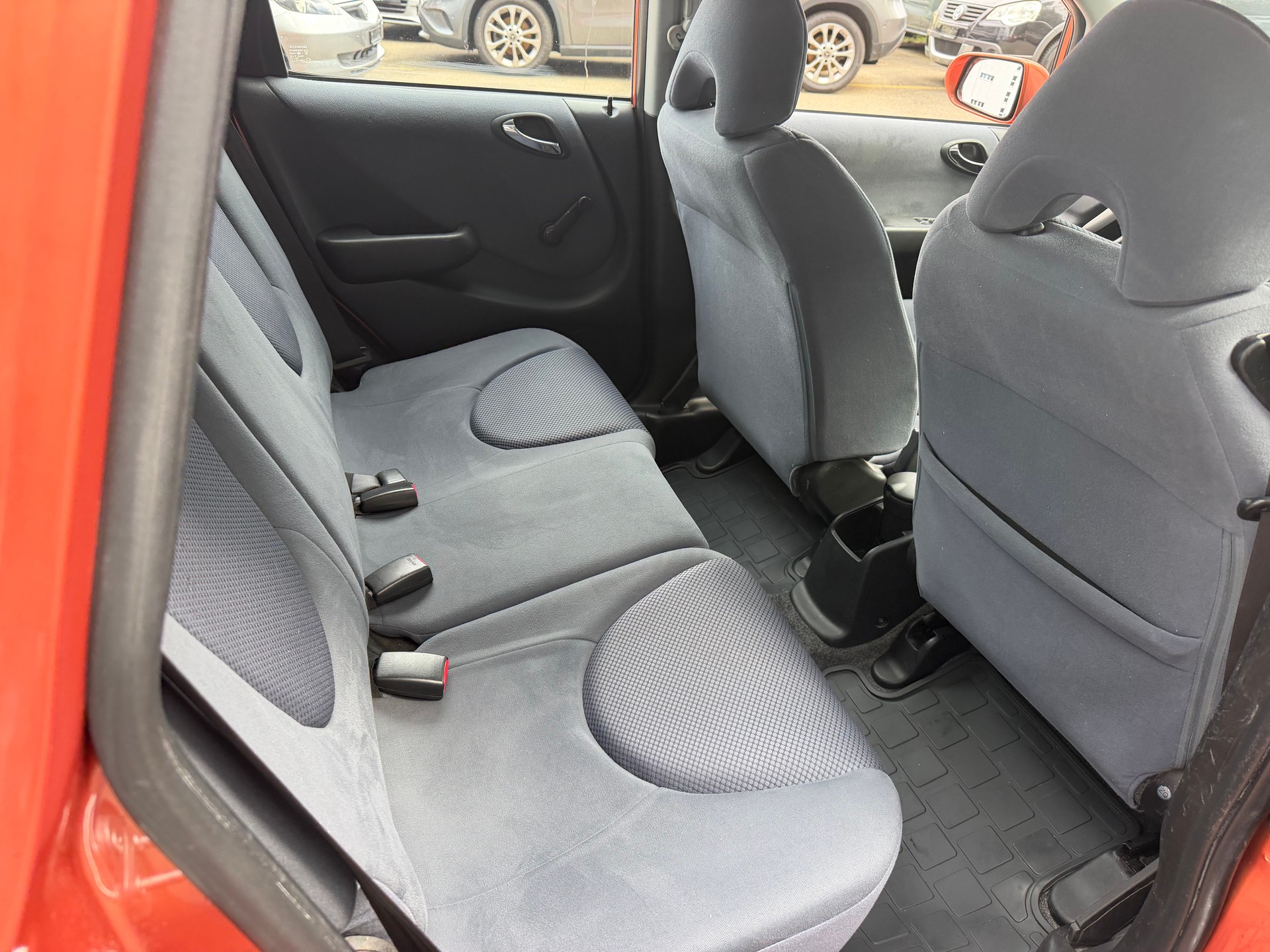 HONDA Jazz 1.4i LS Formula 1 CVT-image-11
