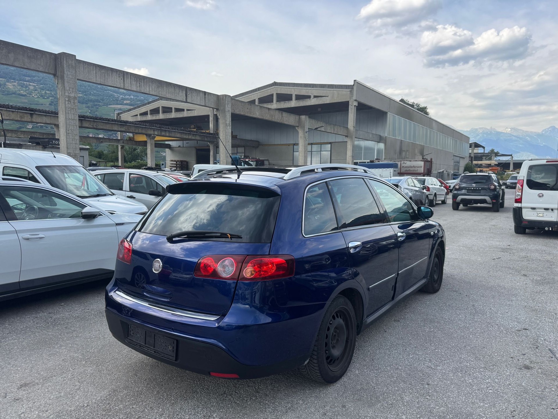 FIAT Croma 1.9 16V JTD Dynamic-image-3