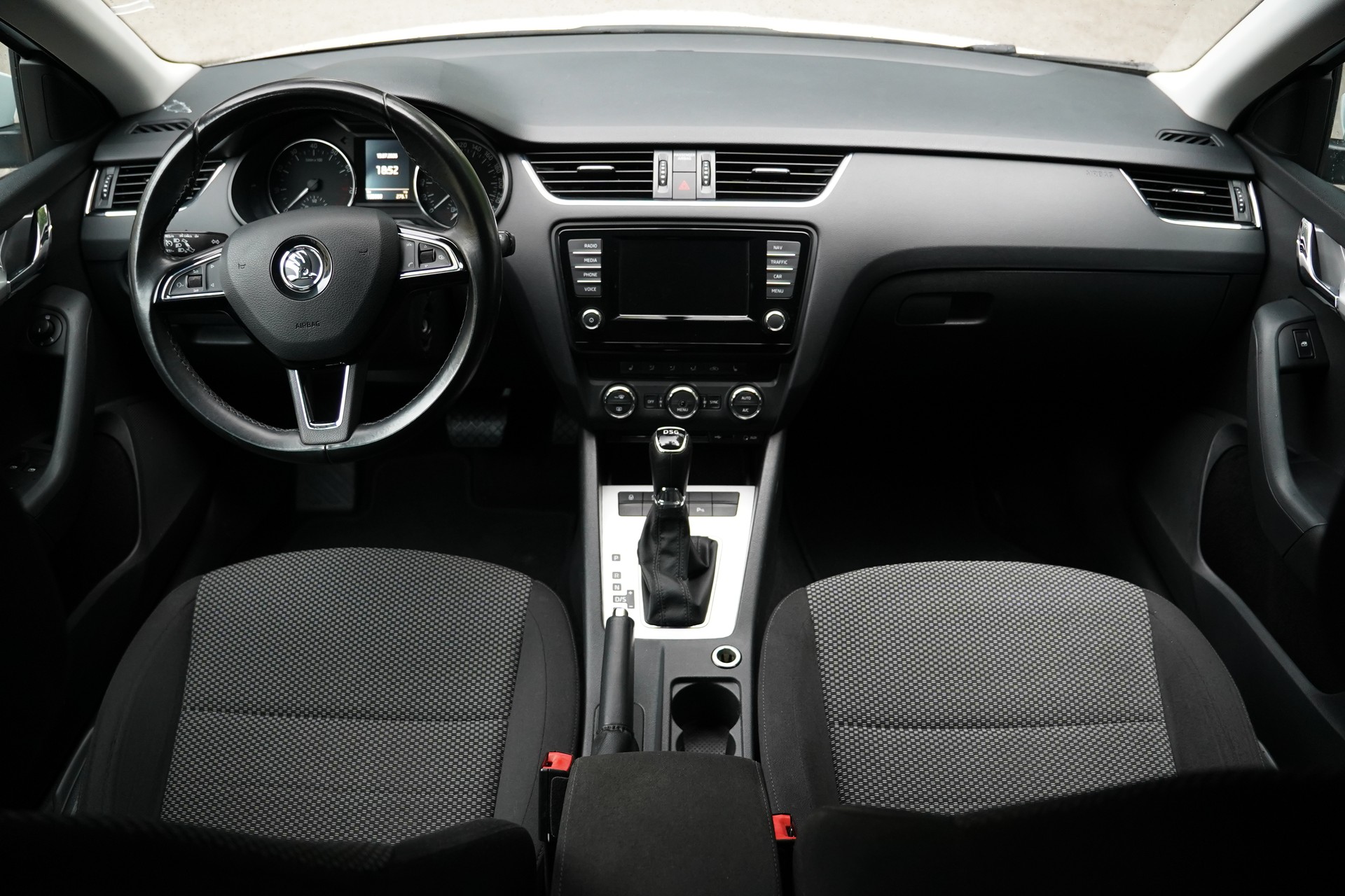 SKODA Octavia Combi 1.4 TSI G-tec Ambition CNG DSG-image-13