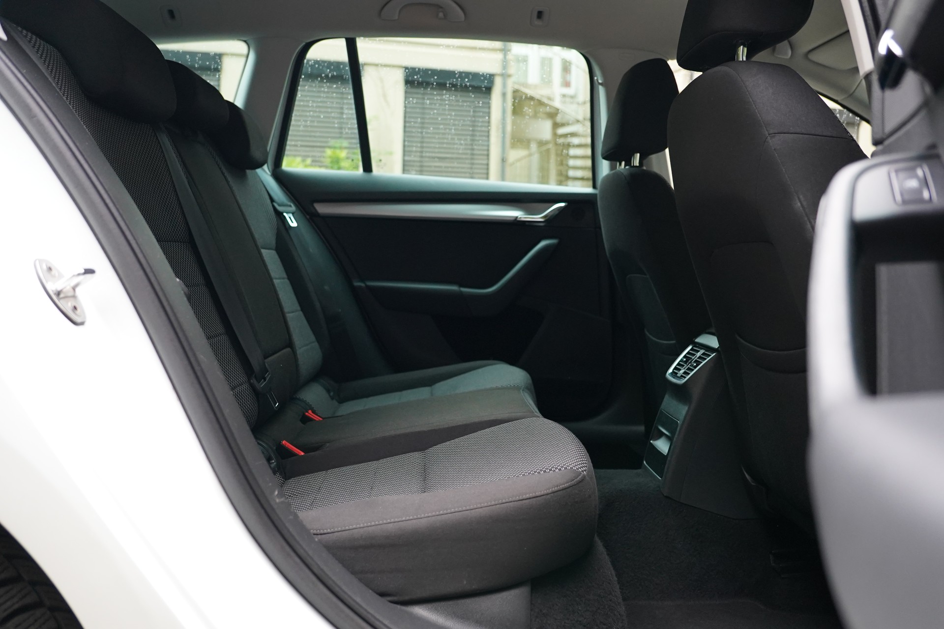 SKODA Octavia Combi 1.4 TSI G-tec Ambition CNG DSG-image-20