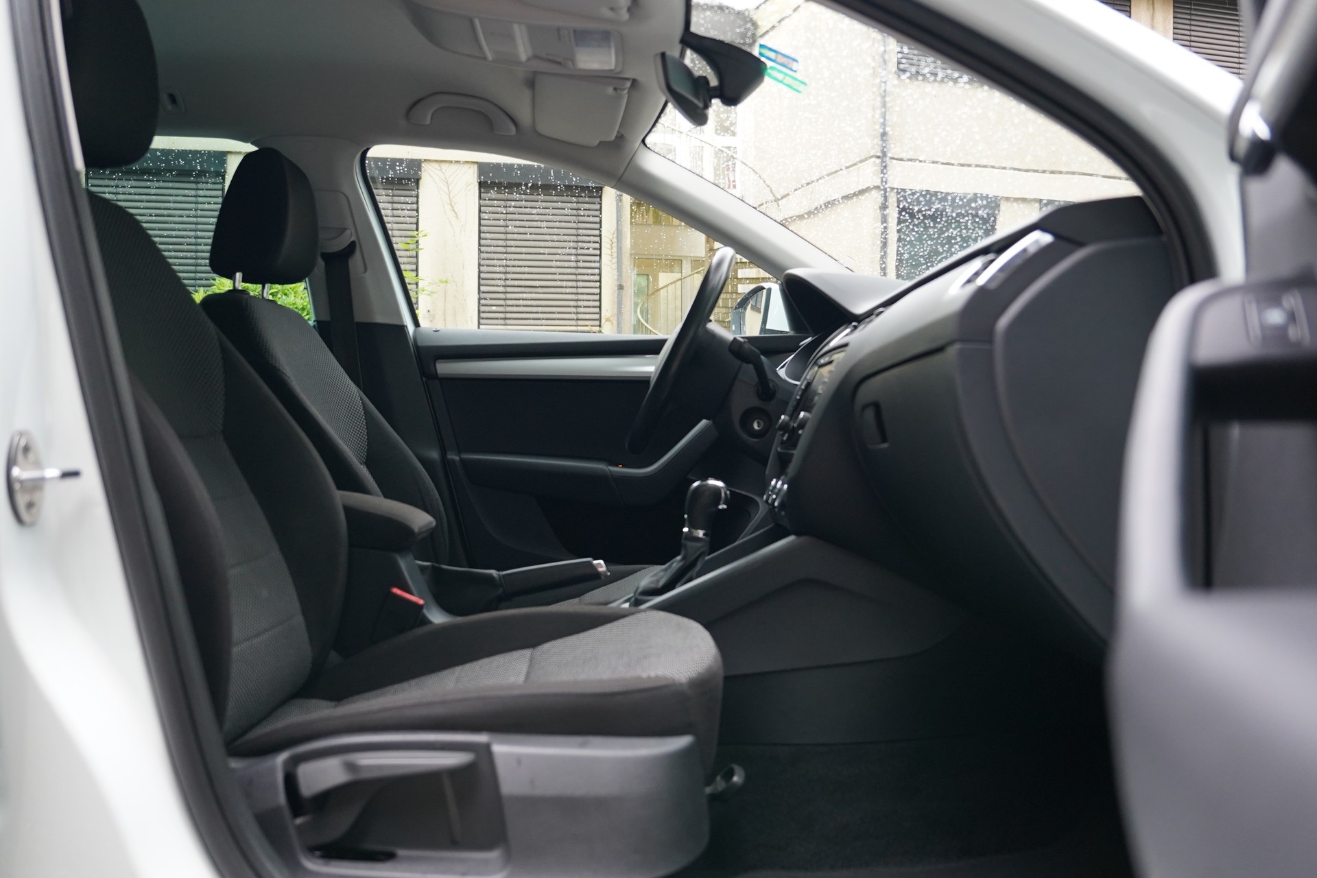SKODA Octavia Combi 1.4 TSI G-tec Ambition CNG DSG-image-16