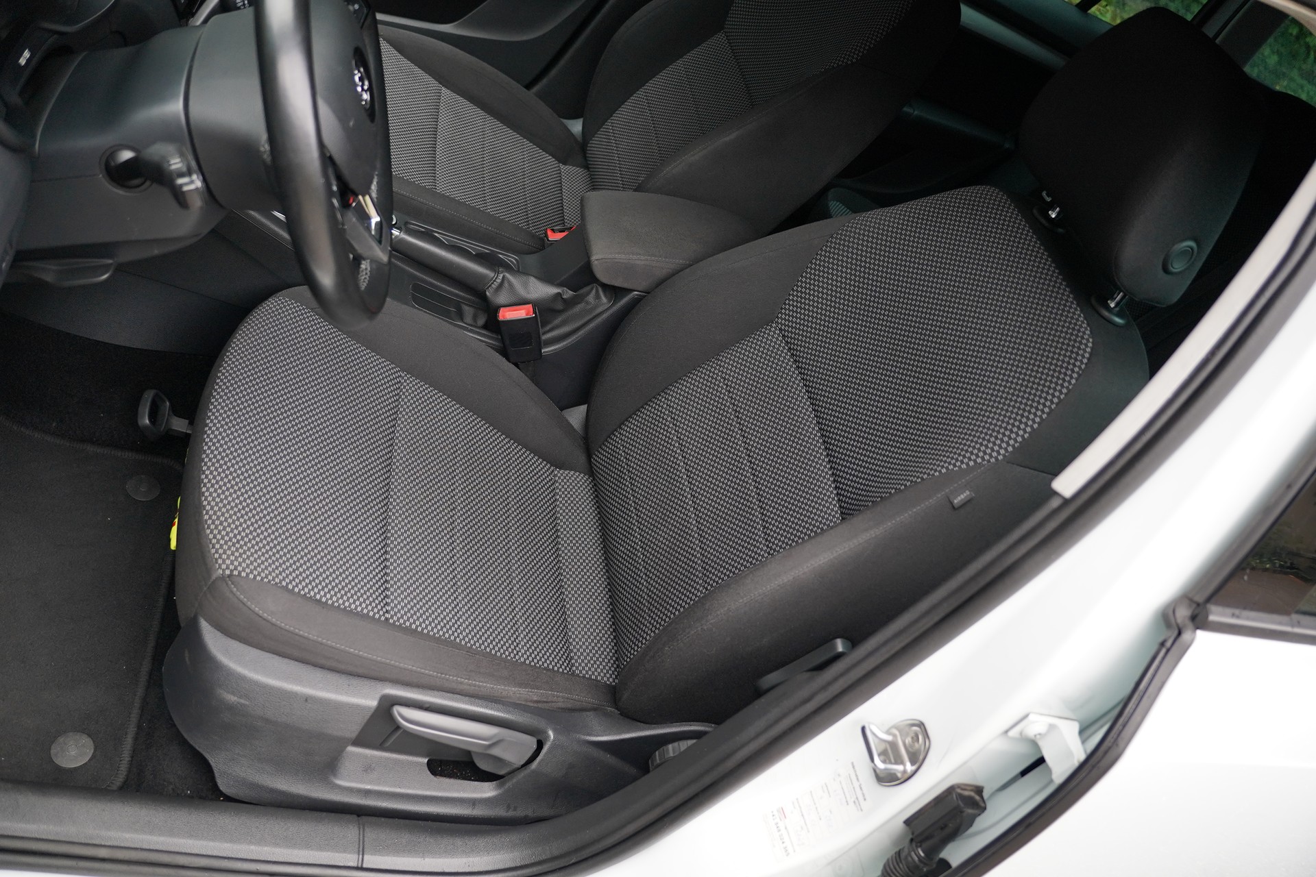 SKODA Octavia Combi 1.4 TSI G-tec Ambition CNG DSG-image-15