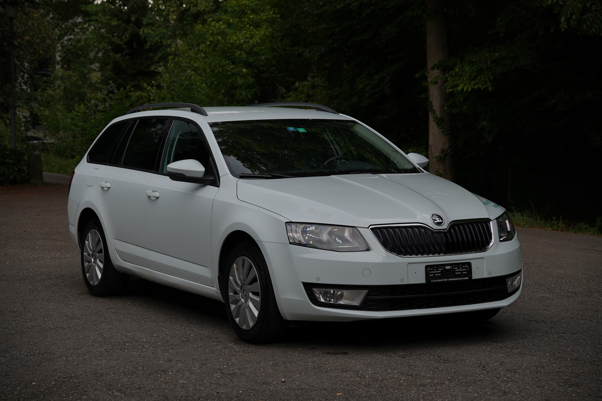 SKODA Octavia Combi 1.4 TSI G-tec Ambition CNG DSG-image-0
