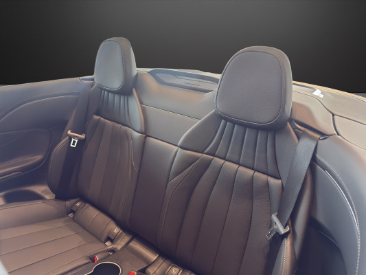 MERCEDES-BENZ CLE 200 Cabrio 4M-image-9