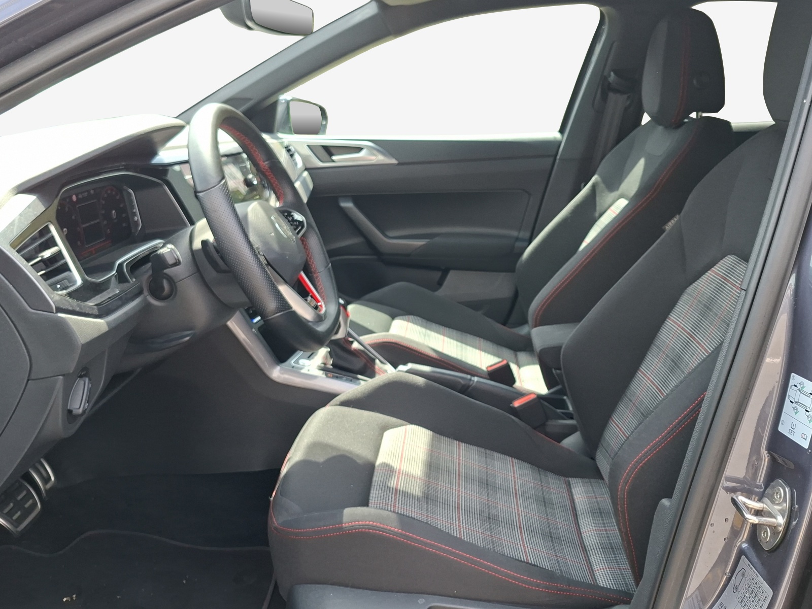 VW Polo 2.0 TSI GTI DSG-image-7