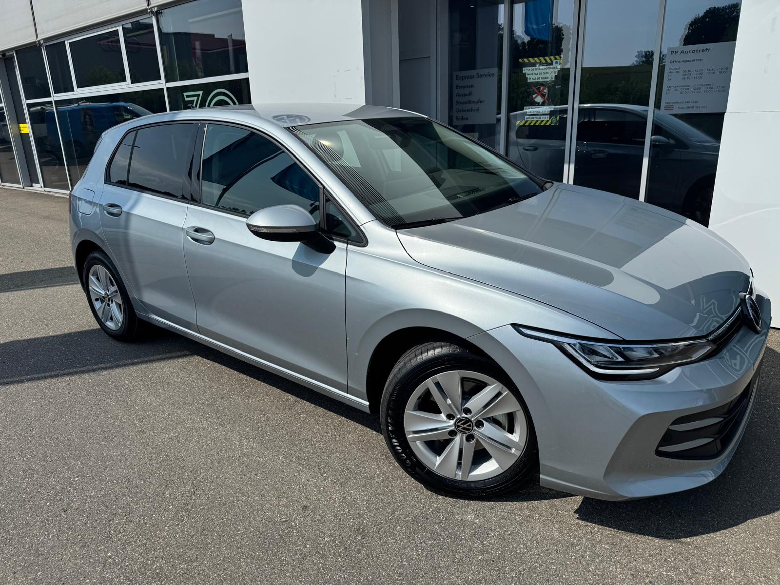VW Golf 1.5 e TSI mHEV Value DSG-image-1