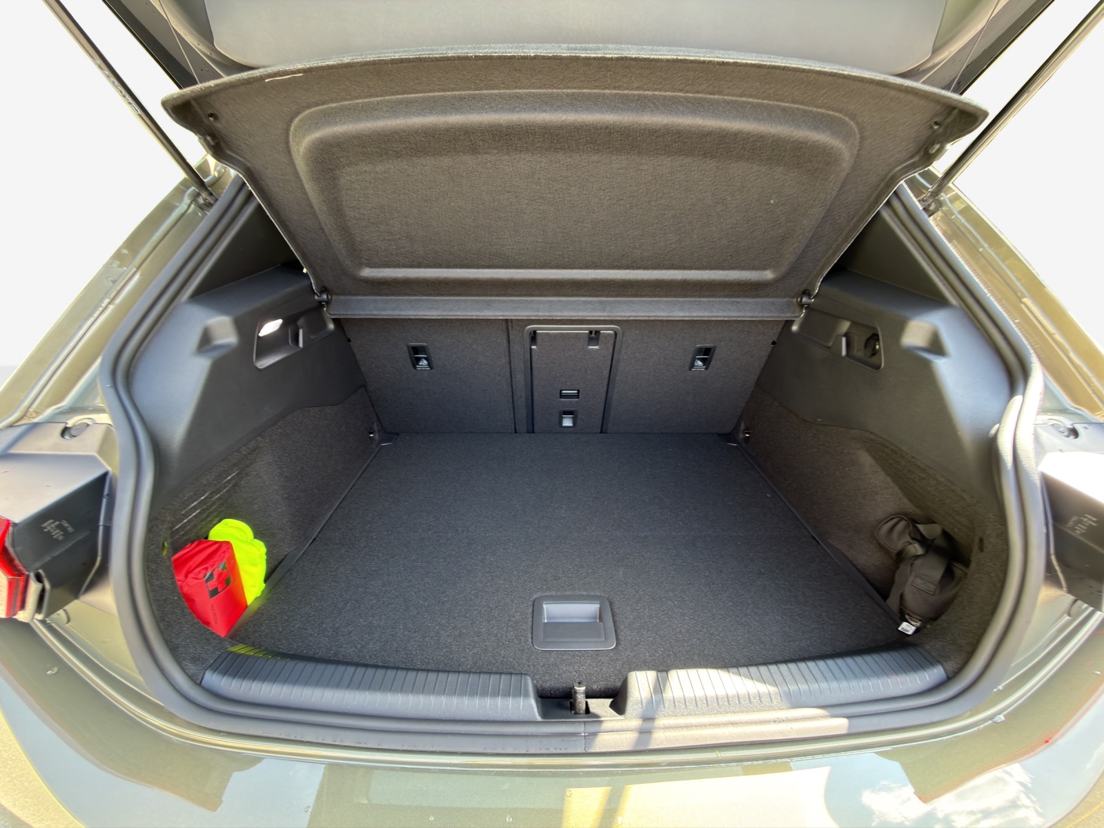 VW ID.3 Neo 79 kWh 231 PS Style-image-12