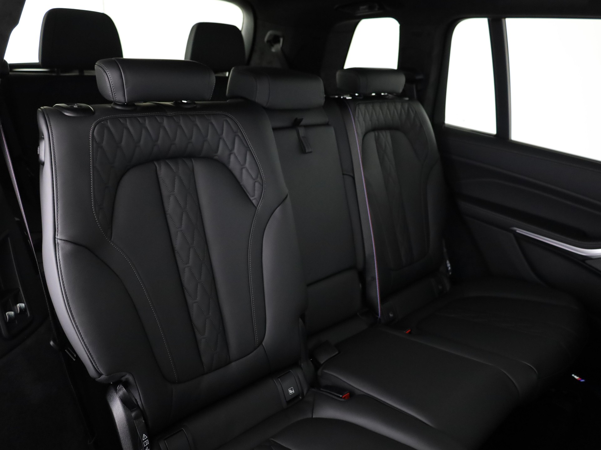 BMW X7 40i xDrive SAG-image-14