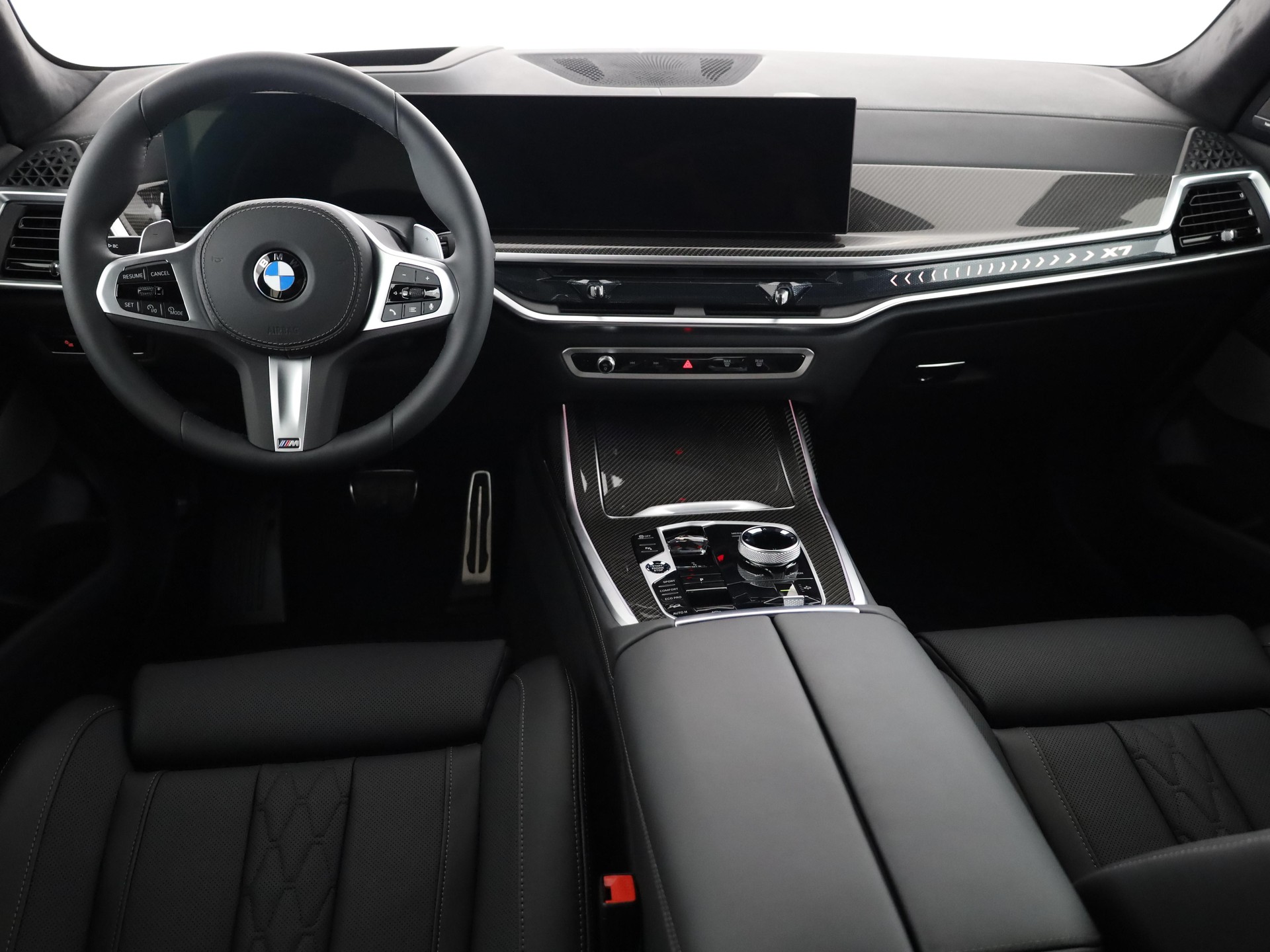 BMW X7 40i xDrive SAG-image-19