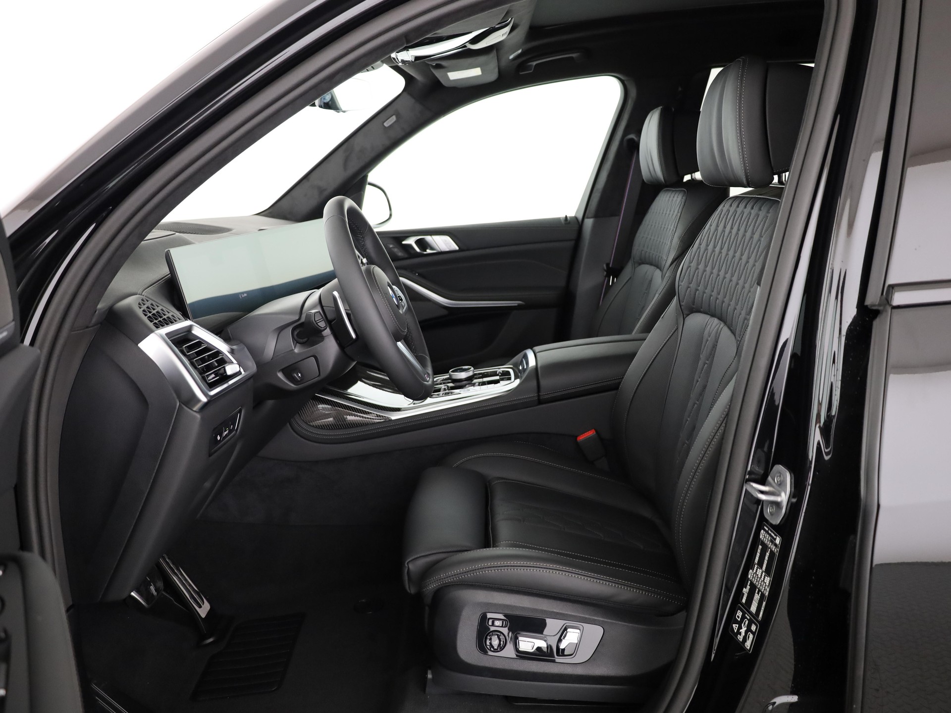 BMW X7 40i xDrive SAG-image-13