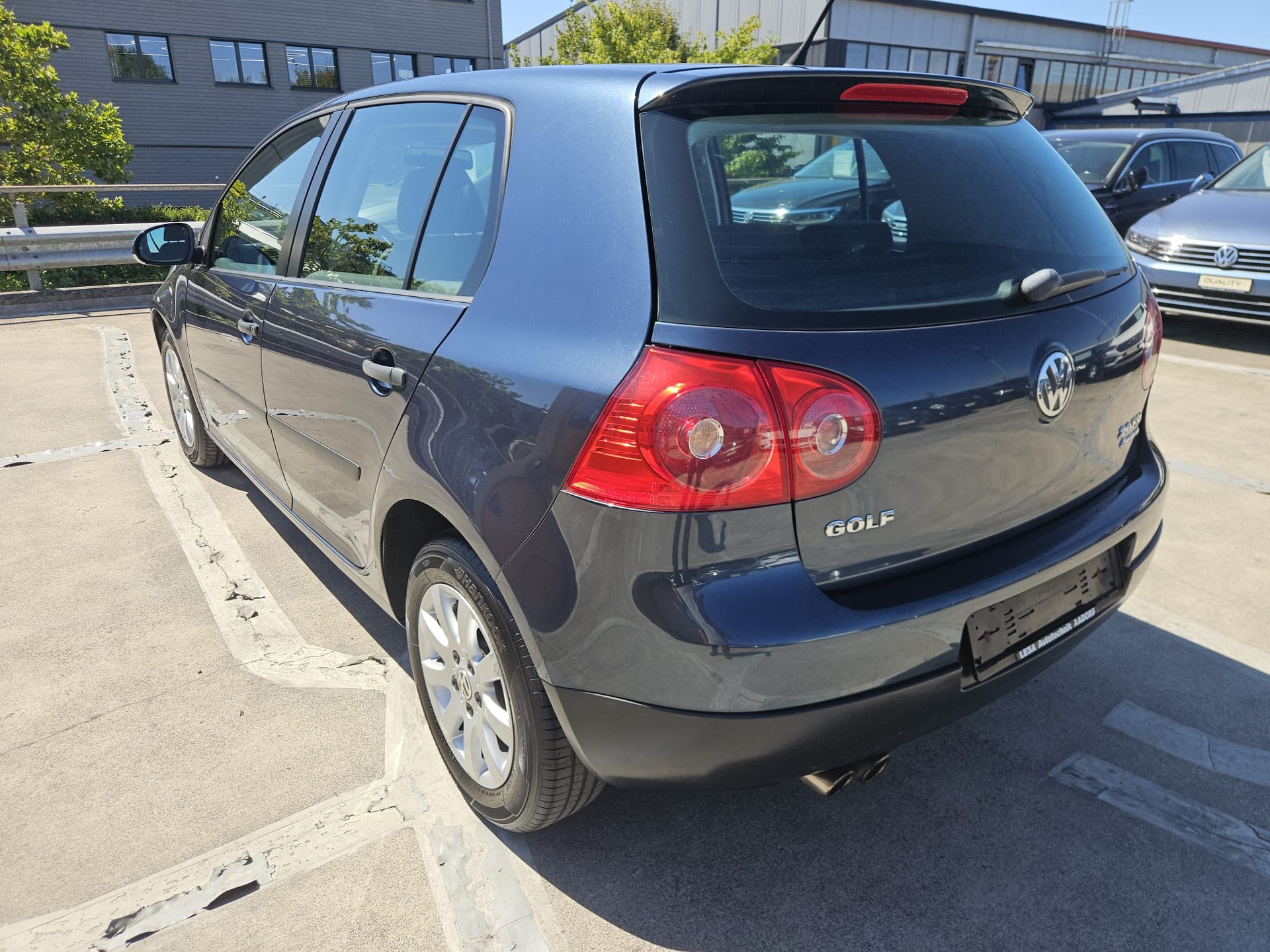 VW Golf 2.0 FSI Comfortline 4Motion-image-2