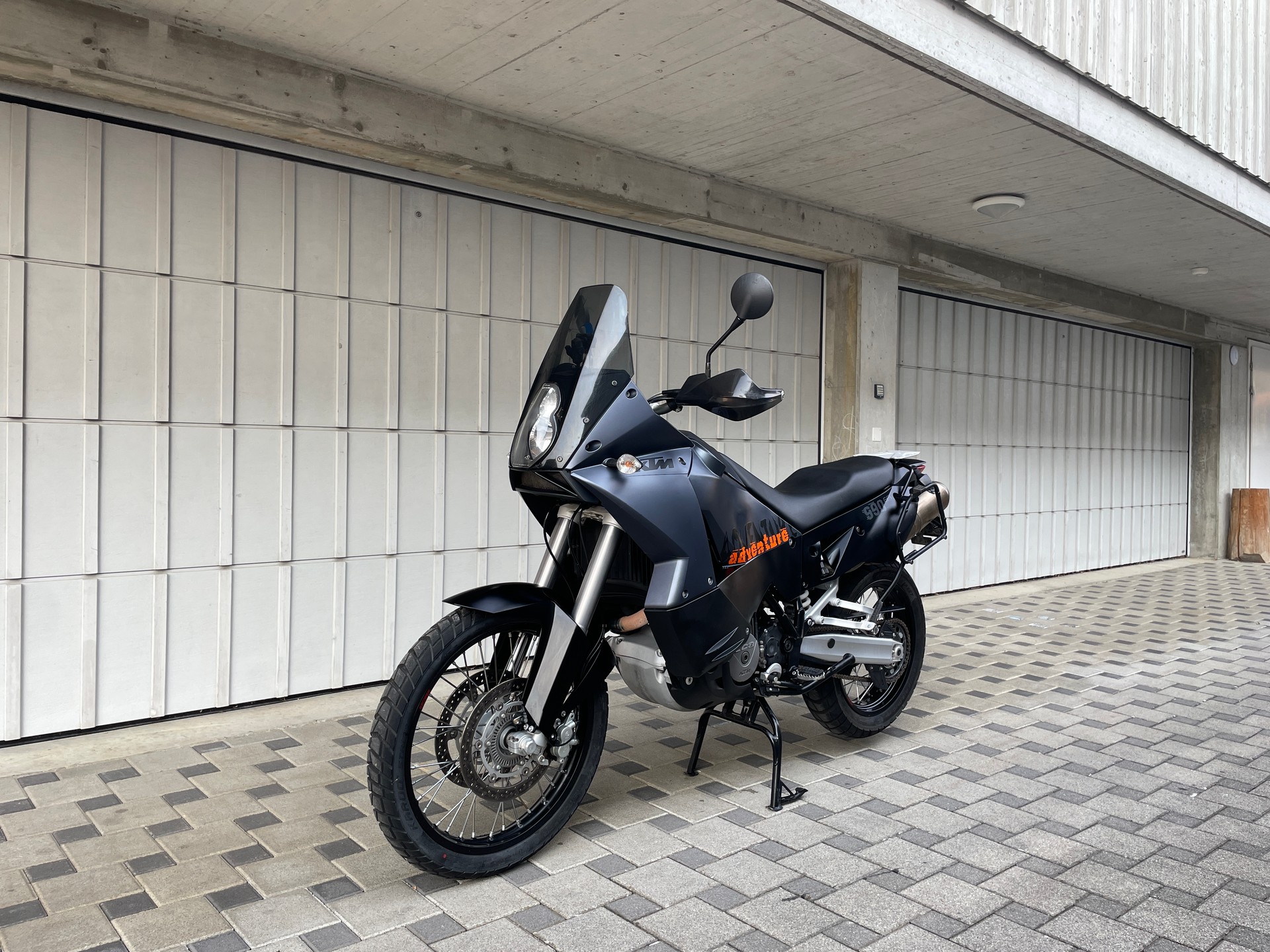 KTM 990 Adventure ABS-image-2