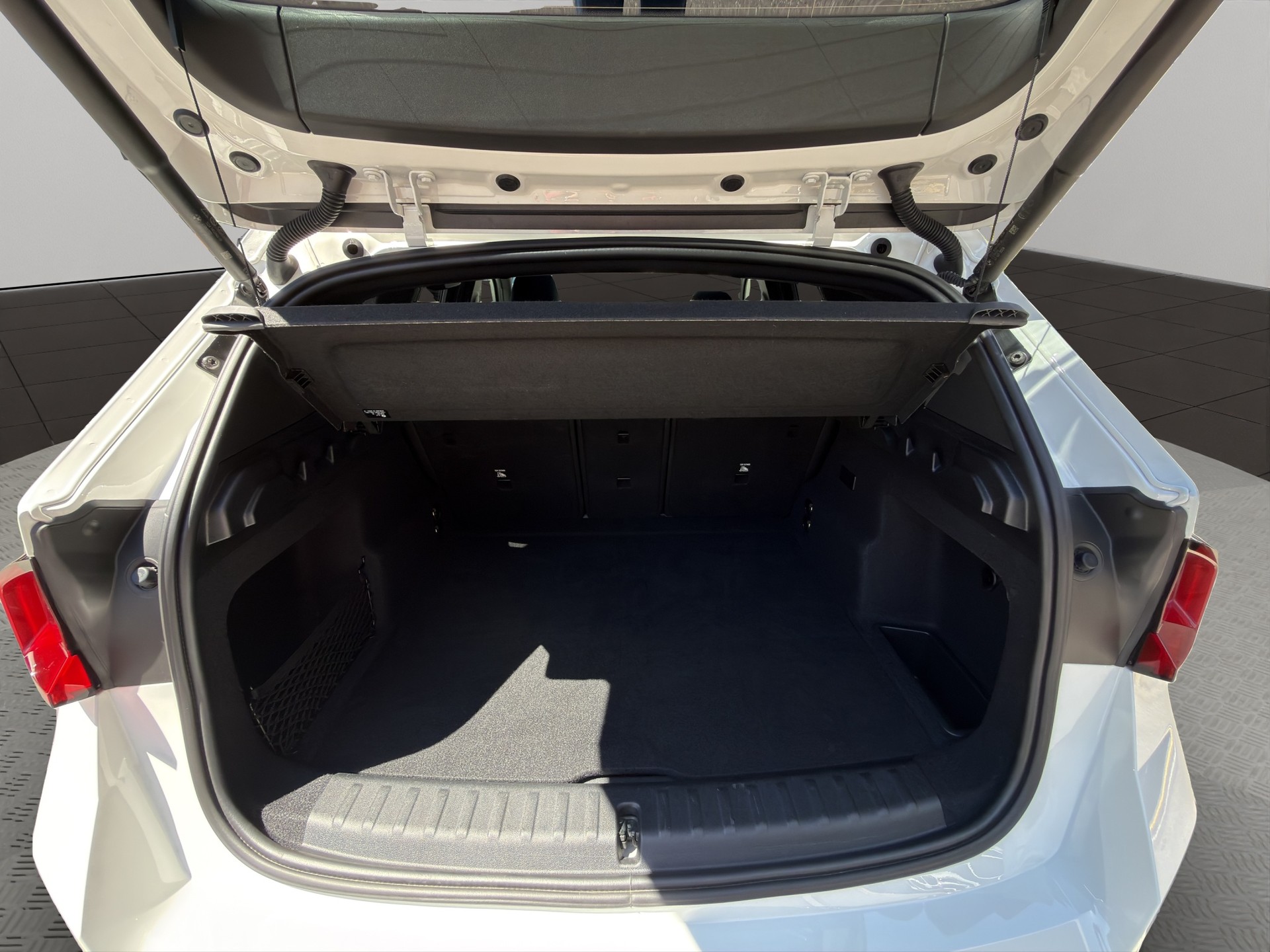 BMW X1 xDrive 30e M Sport-image-18