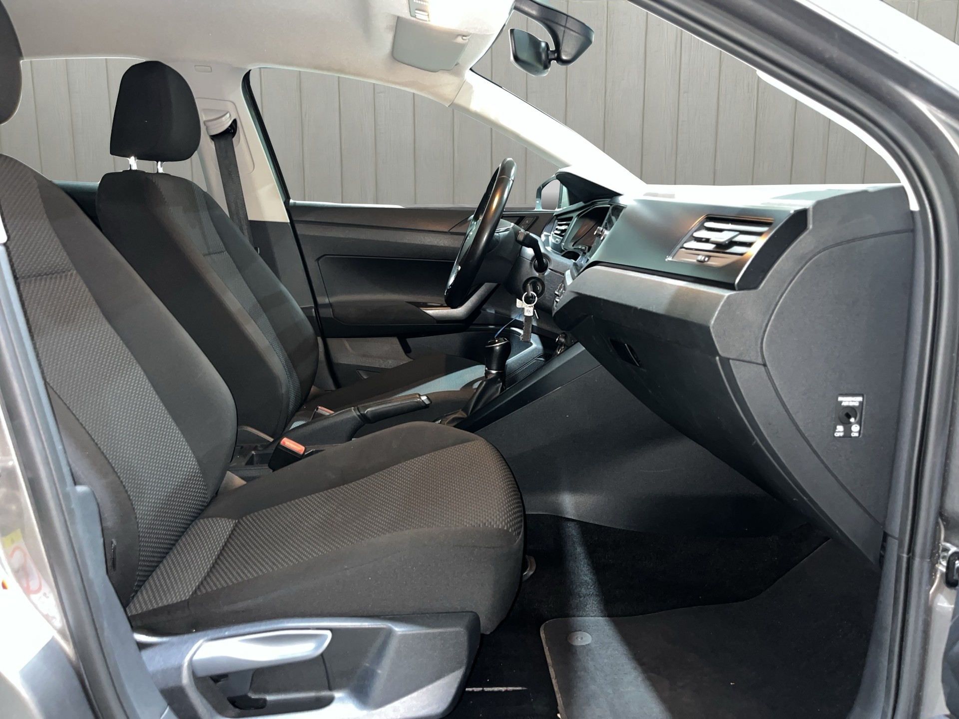 VW Polo 1.0 TSI BMT Trendline-image-11