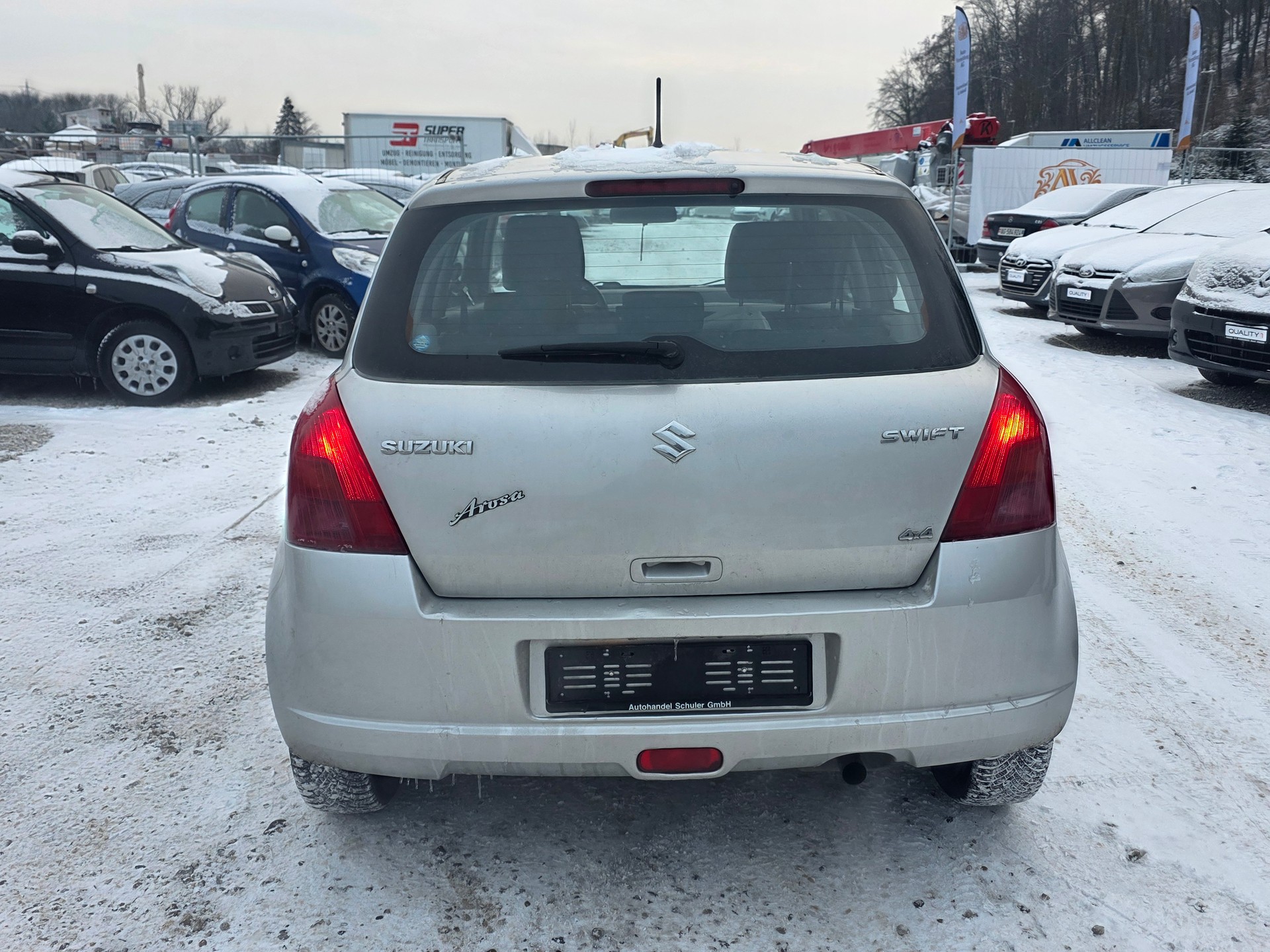SUZUKI Swift 1.3i 16V GL Top 4x4 /-image-3
