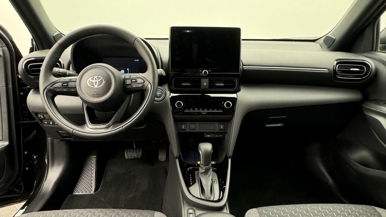 TOYOTA Yaris Cross 1.5 Style e-CVT-image-5