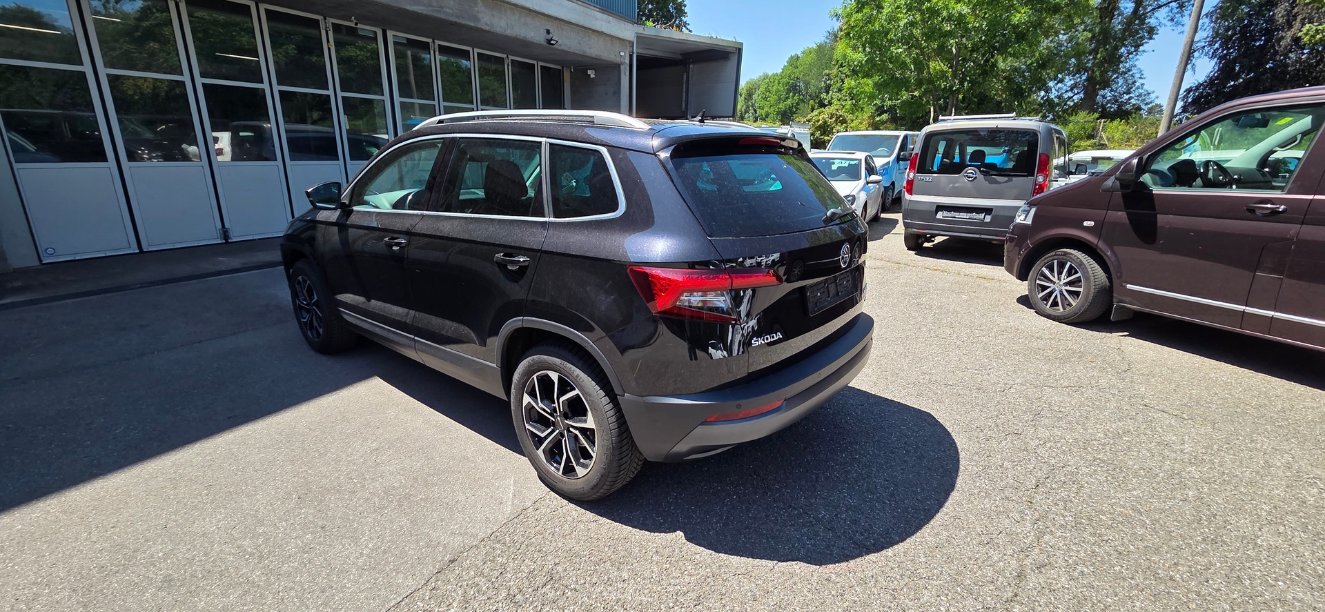 SKODA Karoq 2.0 TDI CR Style 4x4 DSG-image-2