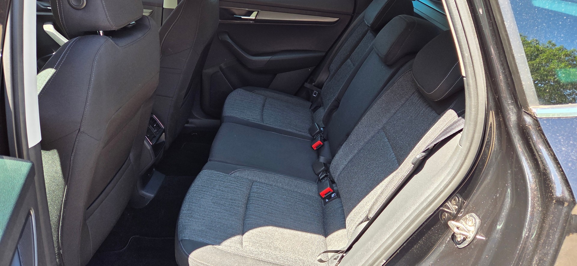 SKODA Karoq 2.0 TDI CR Style 4x4 DSG-image-9